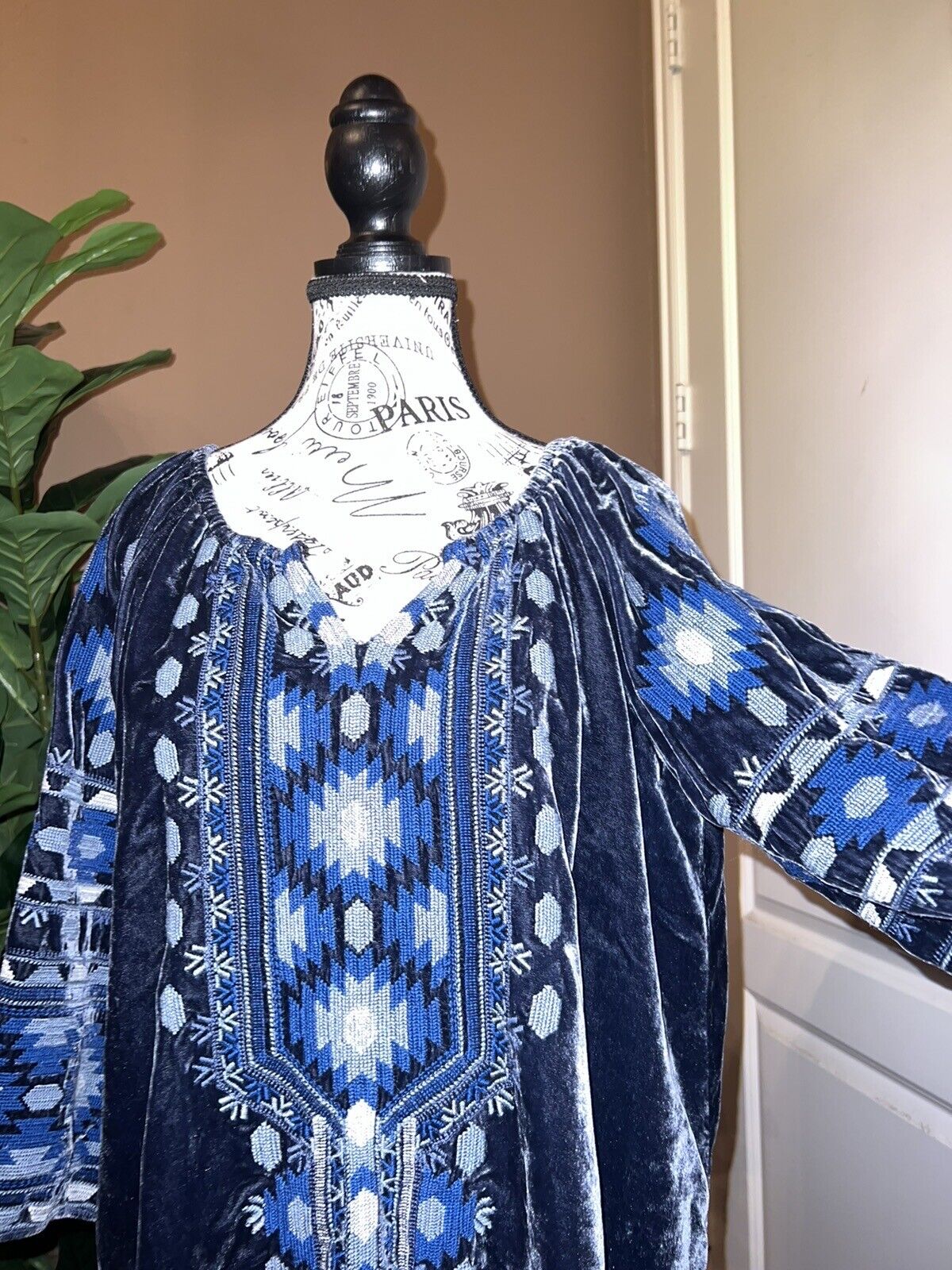 Johnny Was Blue Velvet Heavily Embroidered Tunic Top Mini Dress M Medium