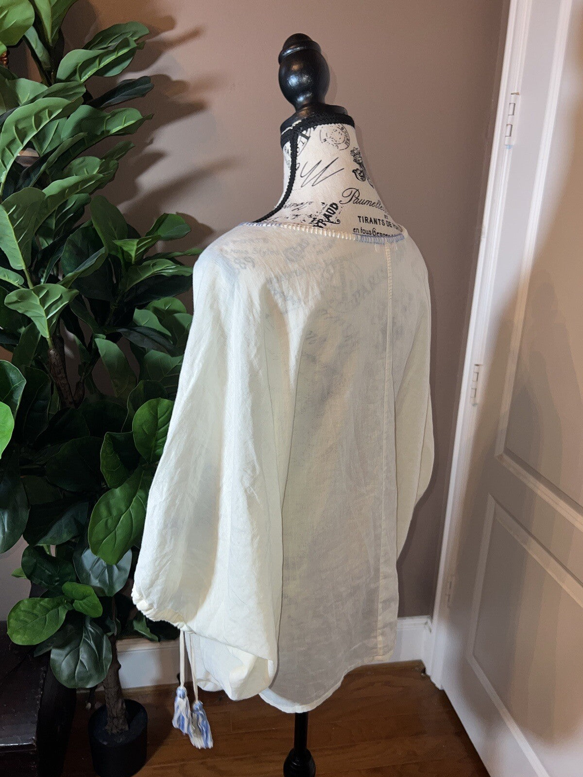 Johnny Was L Large White & Blue Cotton Poncho Peasant Top Tassels Beading Cool Johnny Was