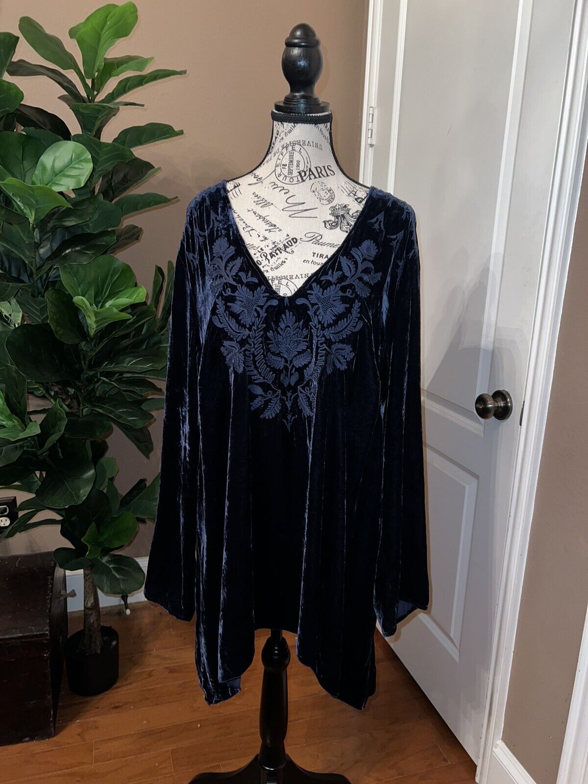 Johnny Was 2X 2XL Midnight Blue Velvet Tunic Top W/ Kimono Sleeves Great Length!