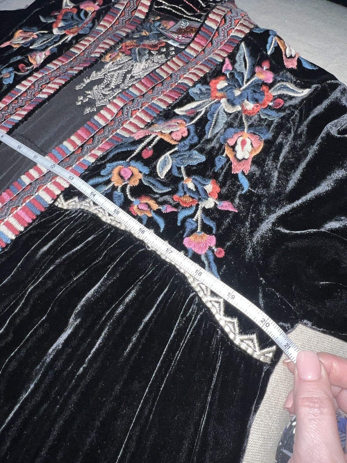 Johnny Was Velvet Kimono Wrap Jacket M Medium Black Embroidery Duster Oversized Johnny Was