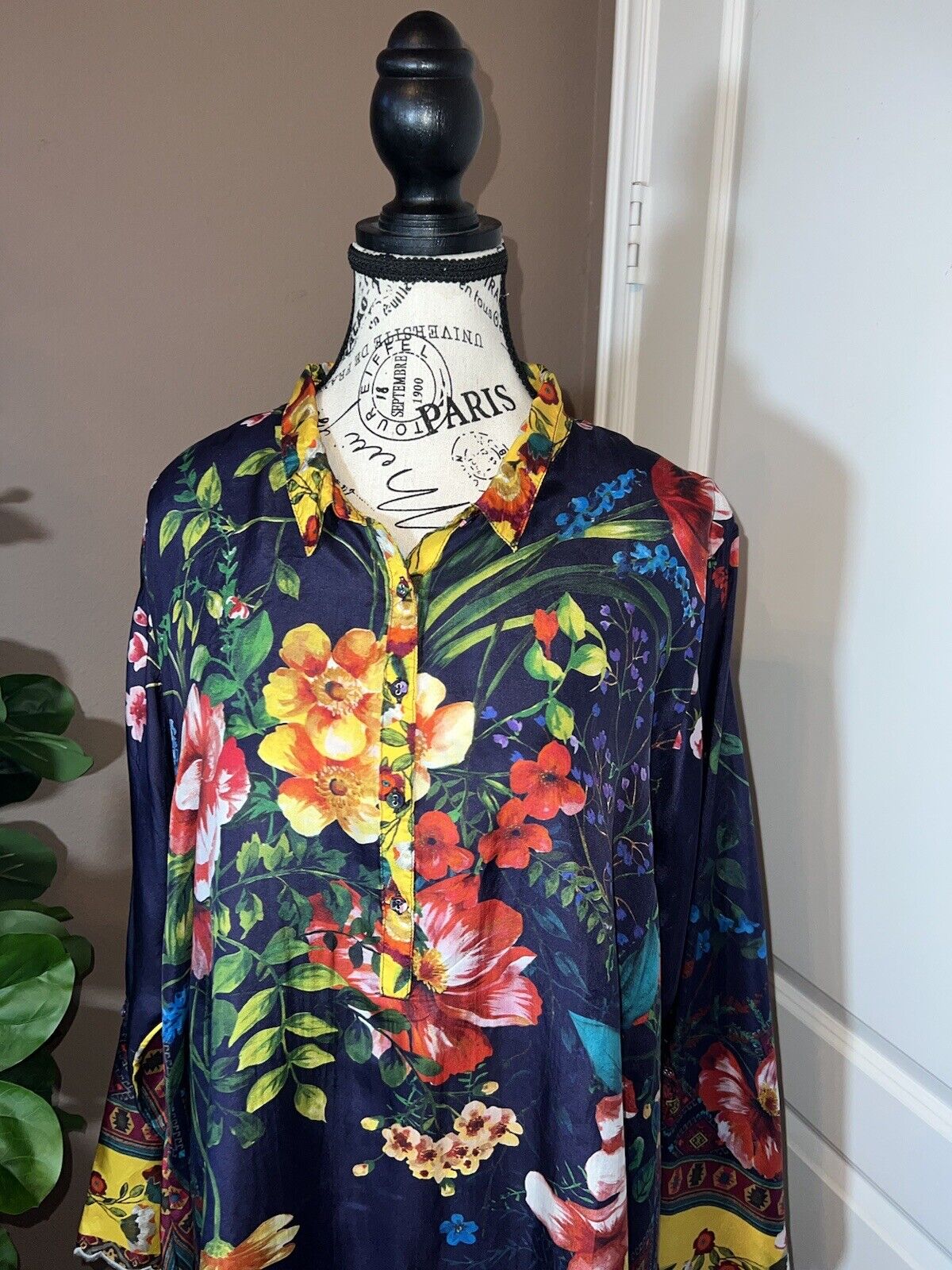 Johnny Was 100% Silk Tunic Top Scalloped Hem Jewel Tone XL 1X 1XL Floral