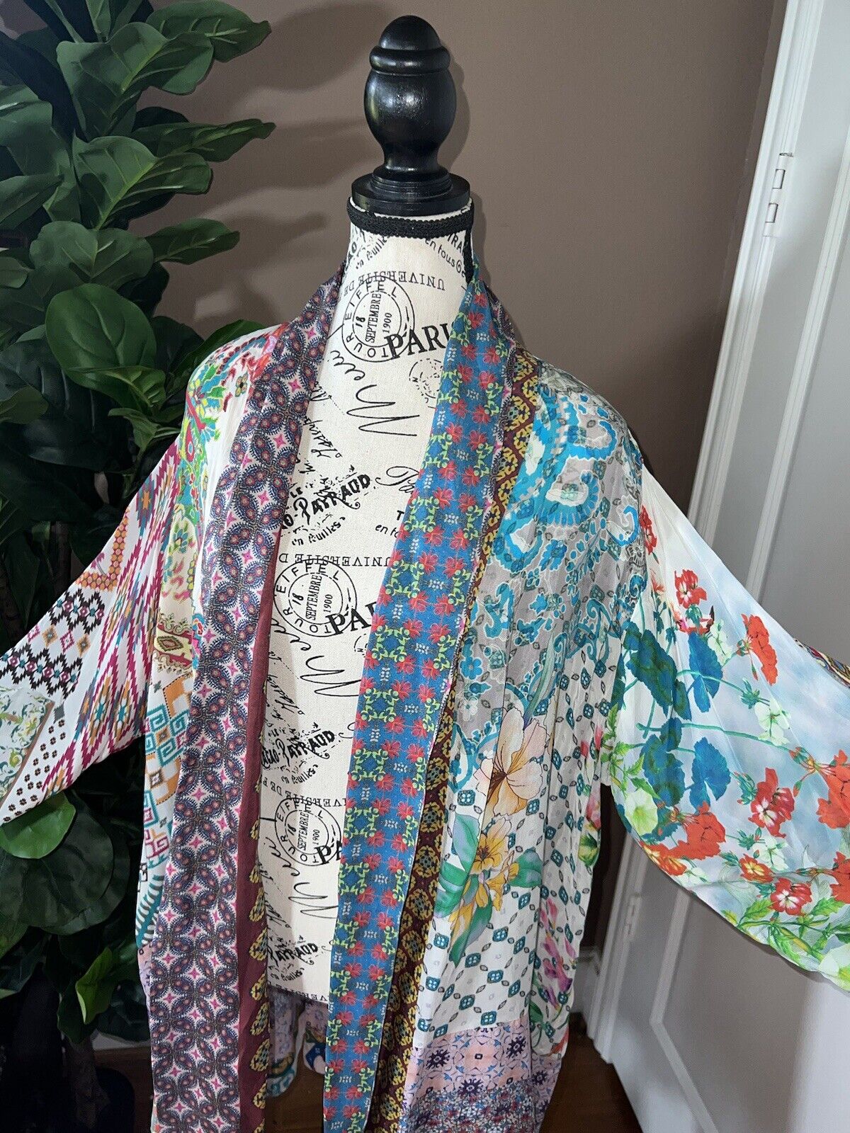 Johnny Was Silky Floral Kimono Wrap Cardigan XL 1X 1XL Embroidered