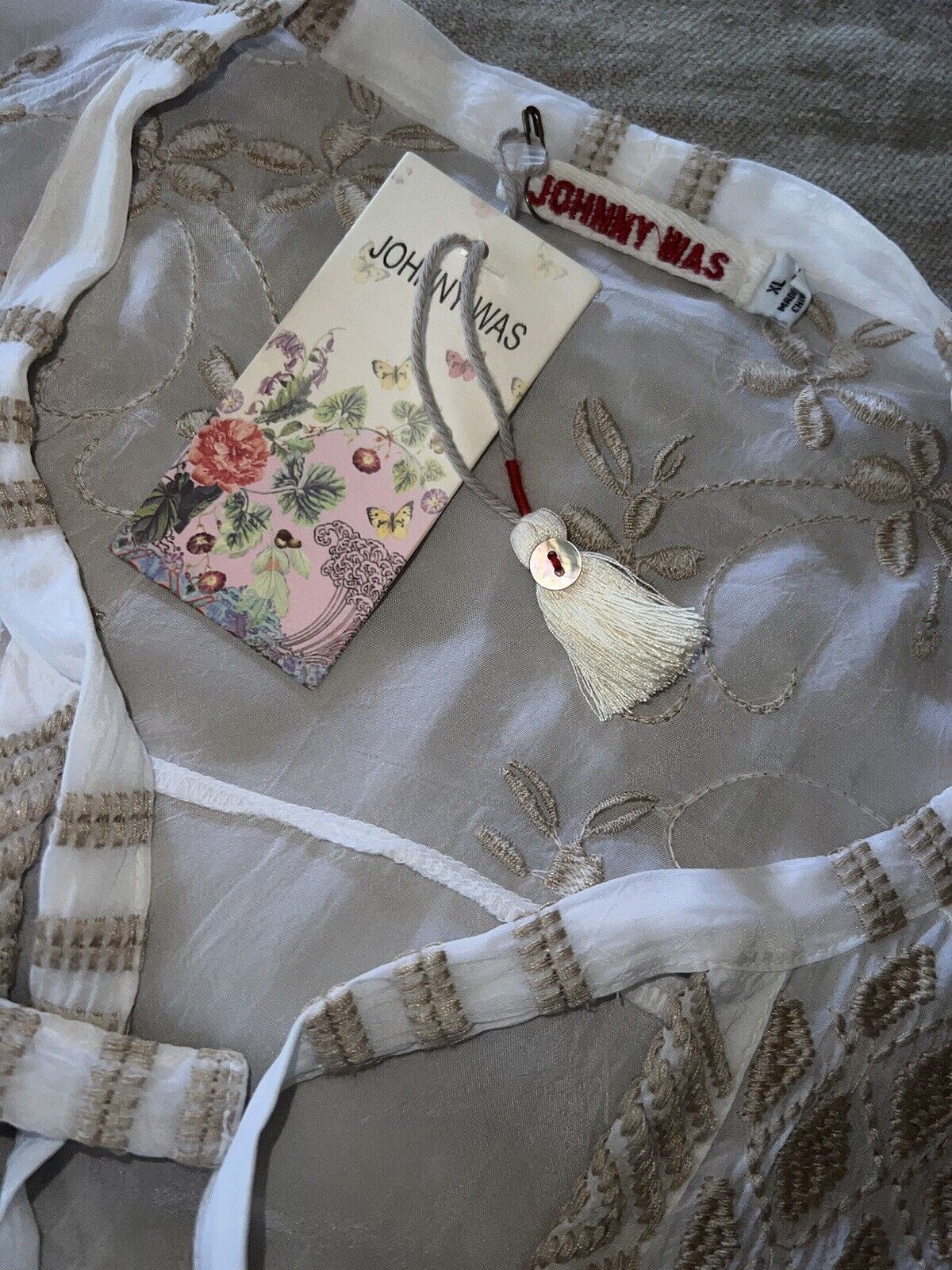 Johnny Was Beautiful Floral Embroidered White Button Up Tunic Top XL 1X