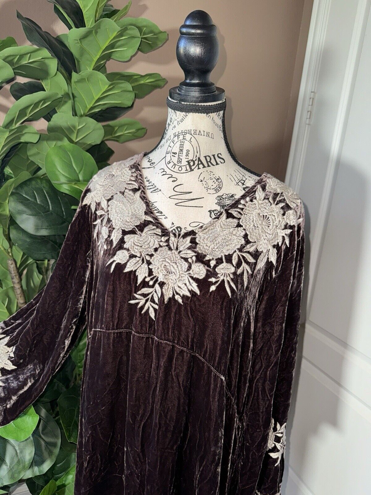 Johnny Was L Brown Velvet & Cream Embroidery Mini Dress Shift Tunic Top BOHO