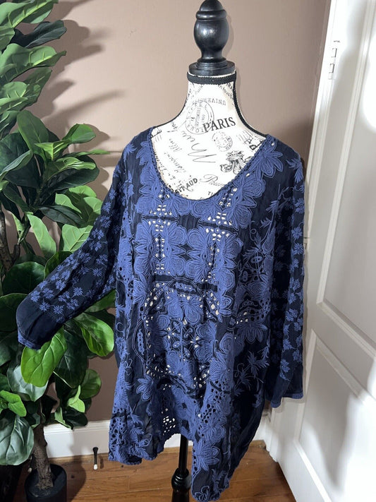 Johnny Was Sz XL Silky Navy Blue Tunic Top Tonal Eyelet Embroidery