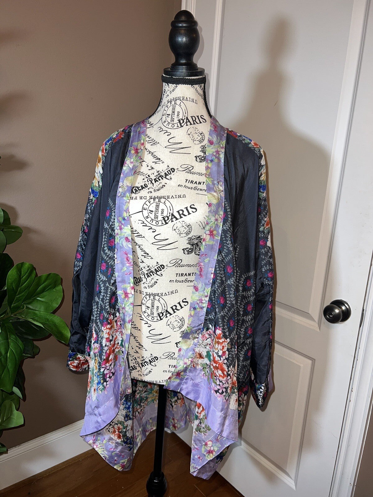 Johnny Was L 100% Silk Kimono Cool Cardigan Lightweight Jacket Lavender & Black Johnny Was