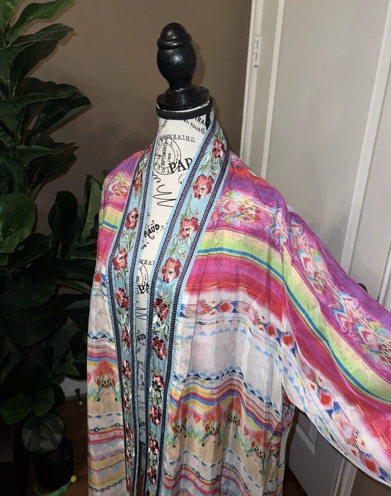 Johnny Was Sz XL 1X REVERSIBLE Silky Kimono Exceptional Quality Pinks