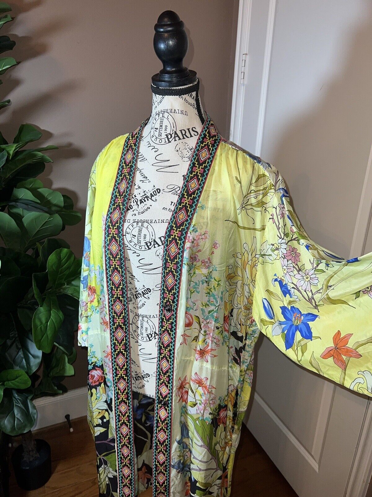 Johnny Was Long 100% Silk KIMONO Duster Wrap XL 1X Embroidery SPRING