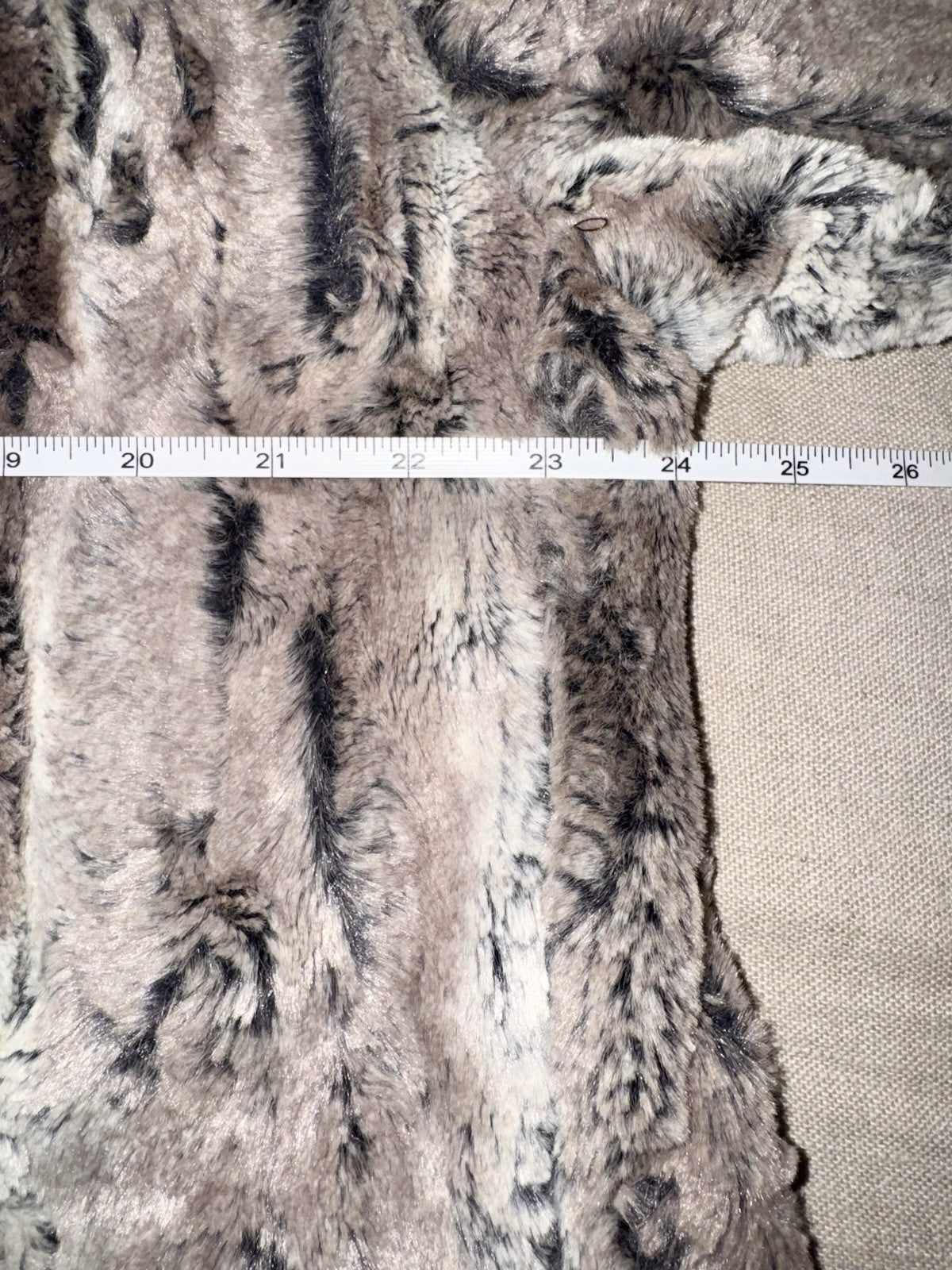 Johnny Was M Foxy Faux Fur Coat Jacket Wrap 100% Silk Lining Pockets Grey Brown Johnny Was