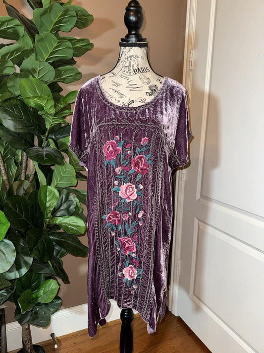 Johnny Was L Purple Velvet Heavily Embroidered Shift Mini Dress Short Sleeve