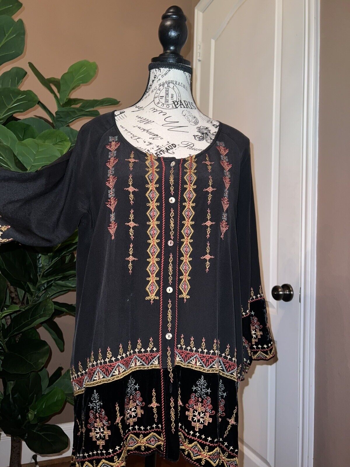 Johnny Was Silk & Velvet Sz M Tunic Top Kimono Button Up Medium