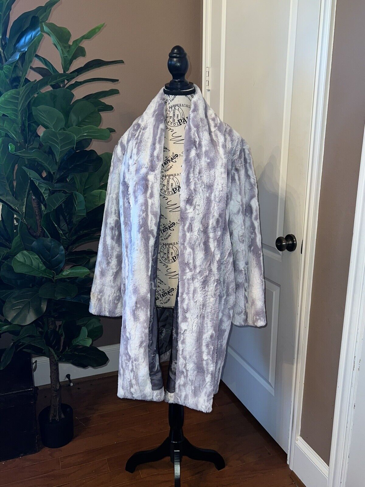 Johnny Was Cloud Faux Fur Coat Jacket Wrap XL 1X  100% Silk Lining