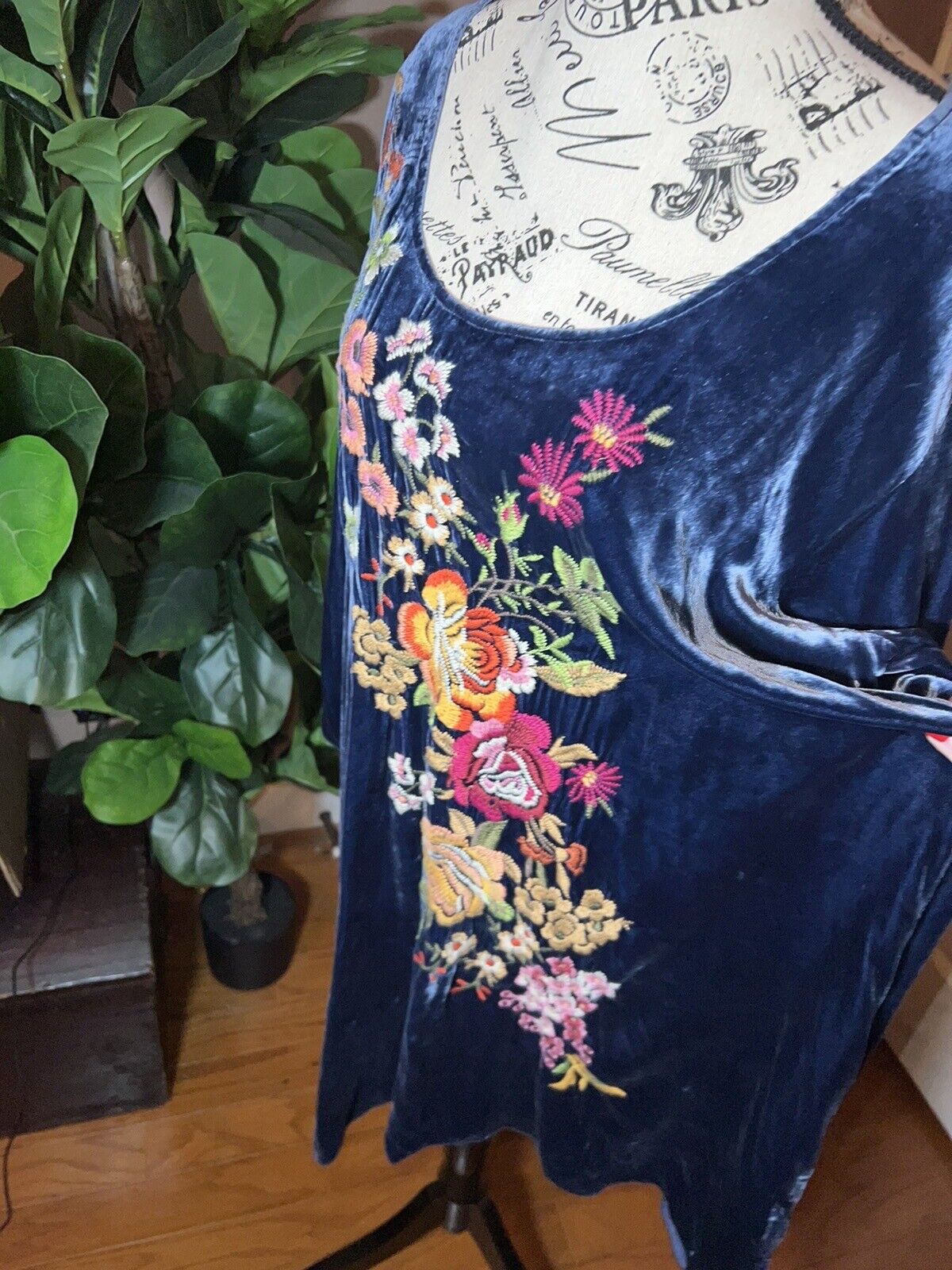 Johnny Was Floral Embroidered Blue Velvet Tunic Top Mini Dress Peacock XL NWO