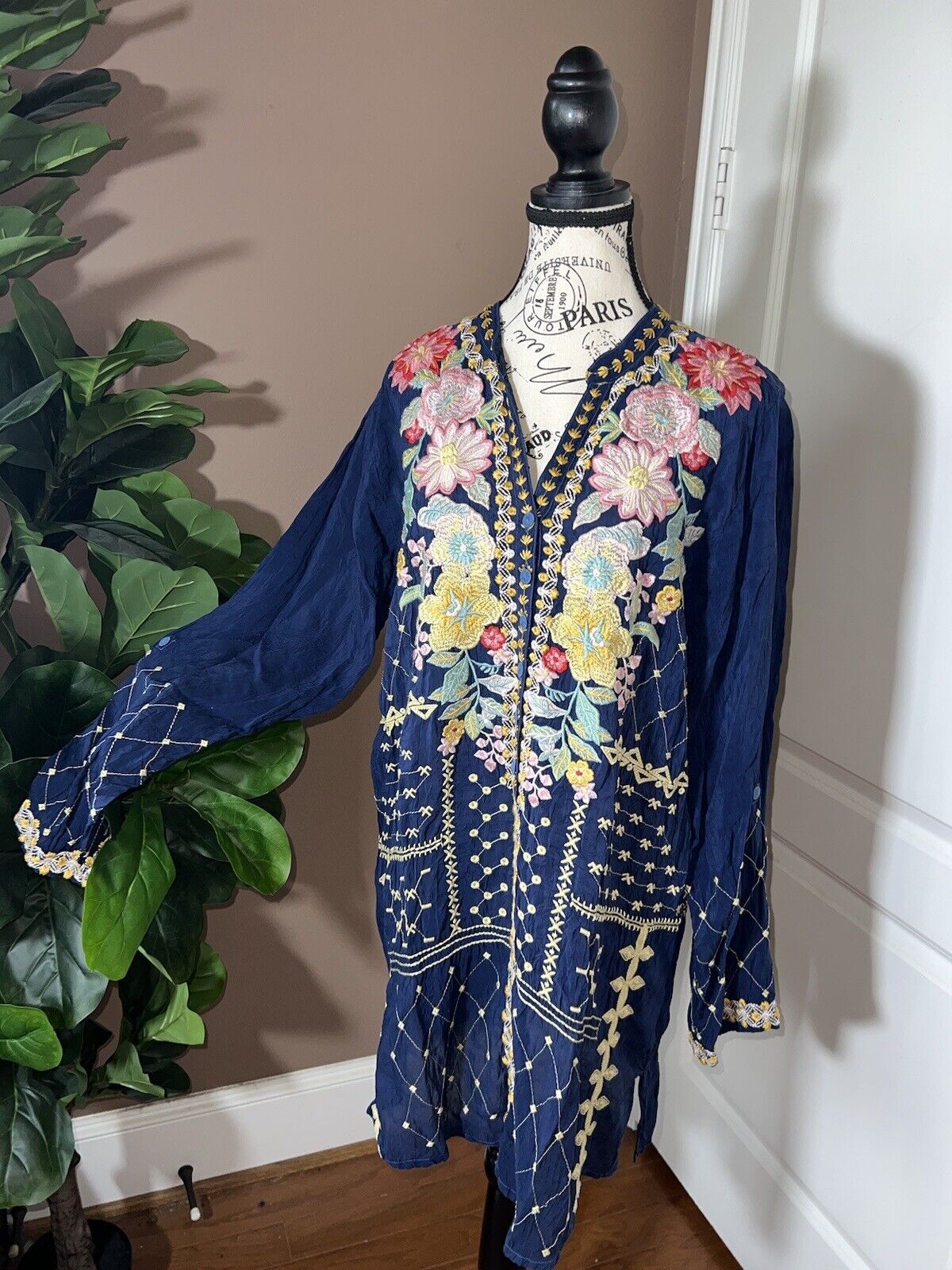 Johnny Was Silky Floral Heavily Embroidered Tunic Top Mini Dress L  Kimono