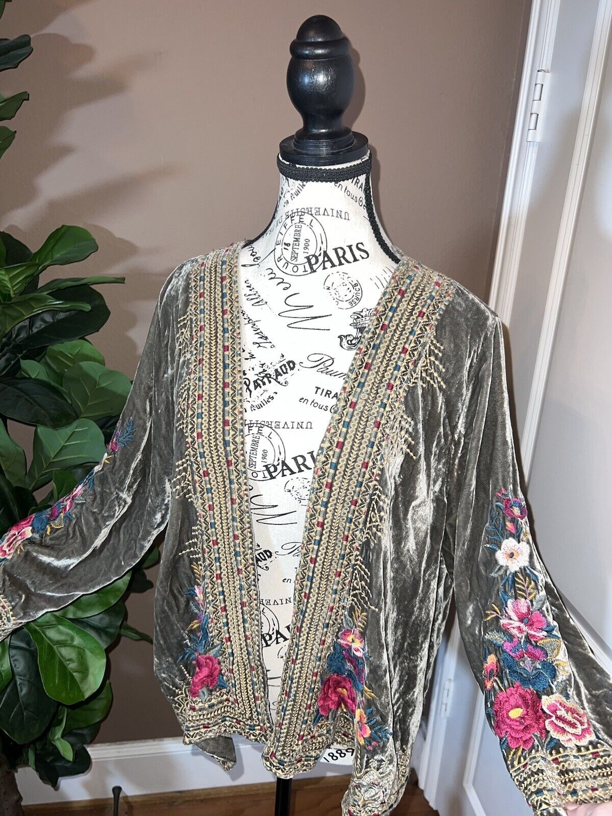 Johnny Was Olive Velvet & Silk Kimono Wrap Jacket Sz L Large Embroidered Roses