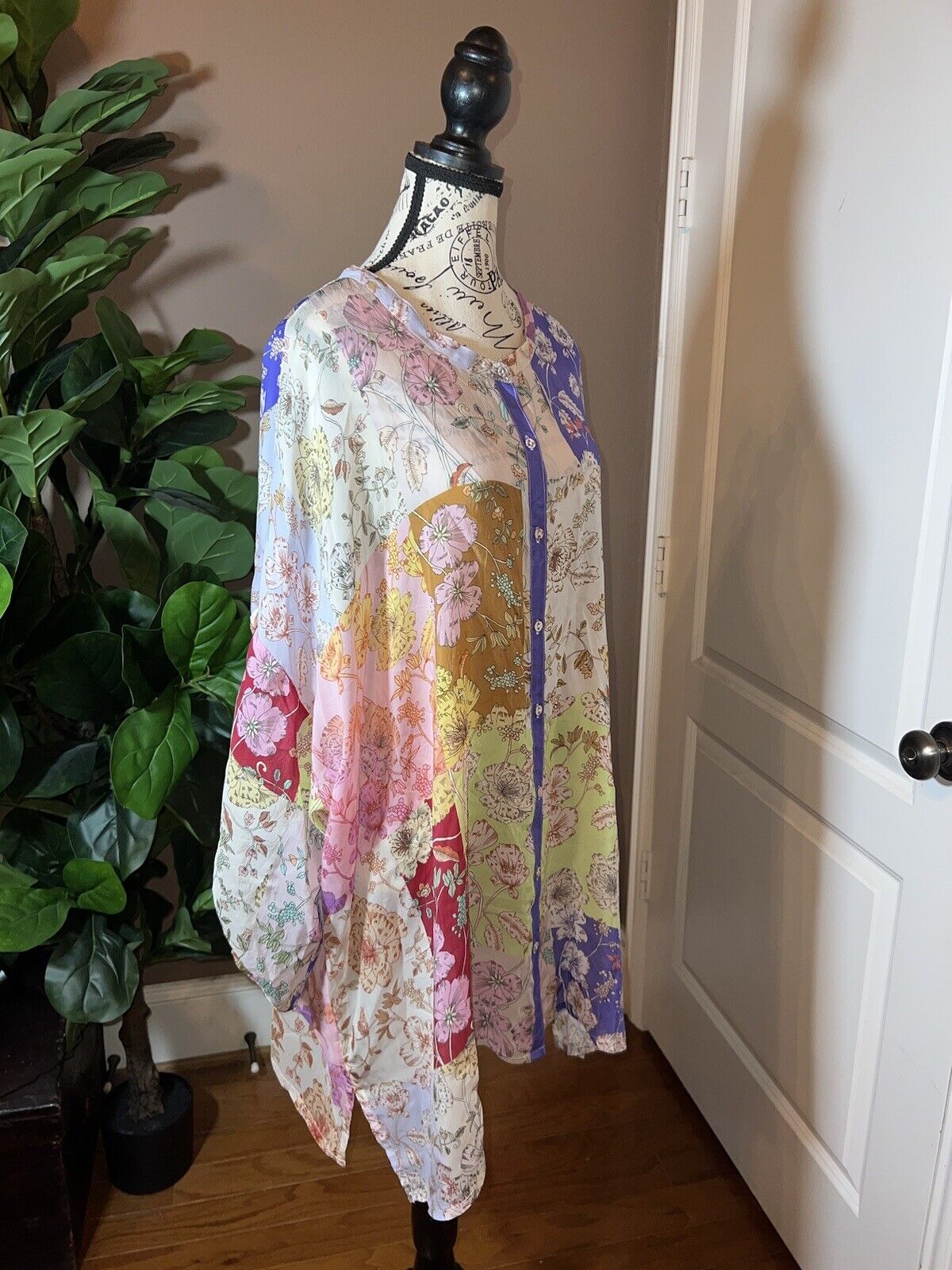 Johnny Was Silky Tunic Top Sz XL 1X Floral Patchwork Button Up  SUMMER