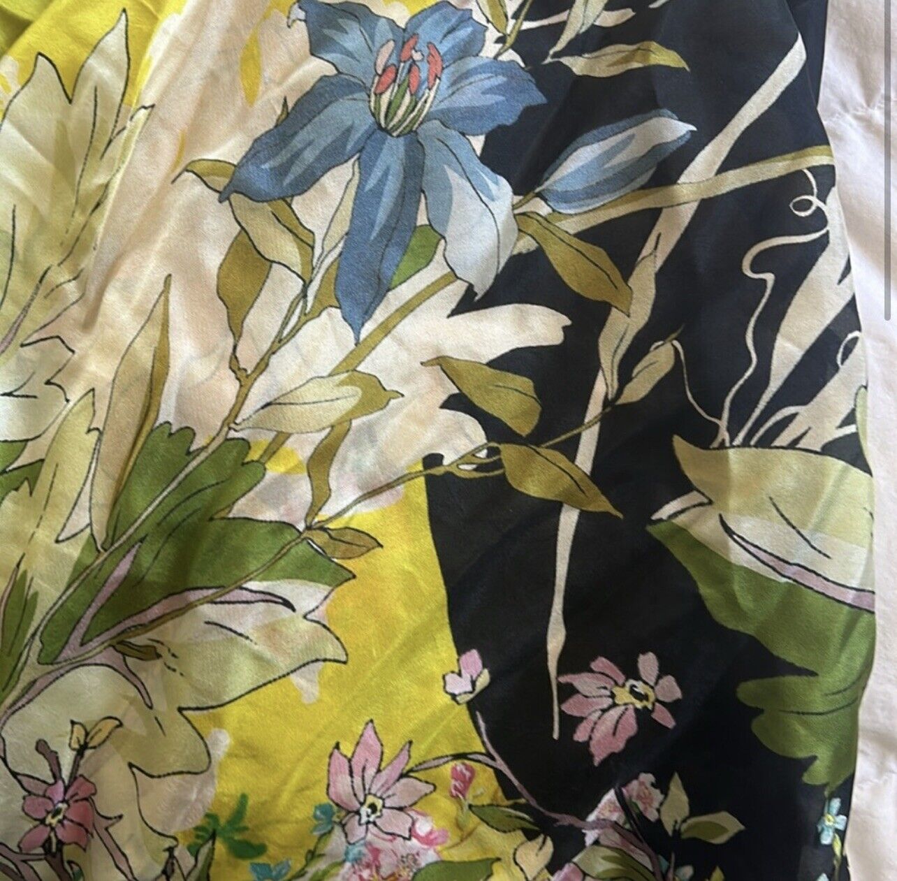 Johnny Was Floral 100% Silk Scarf Tassels Beautiful Condition 43” X 43”