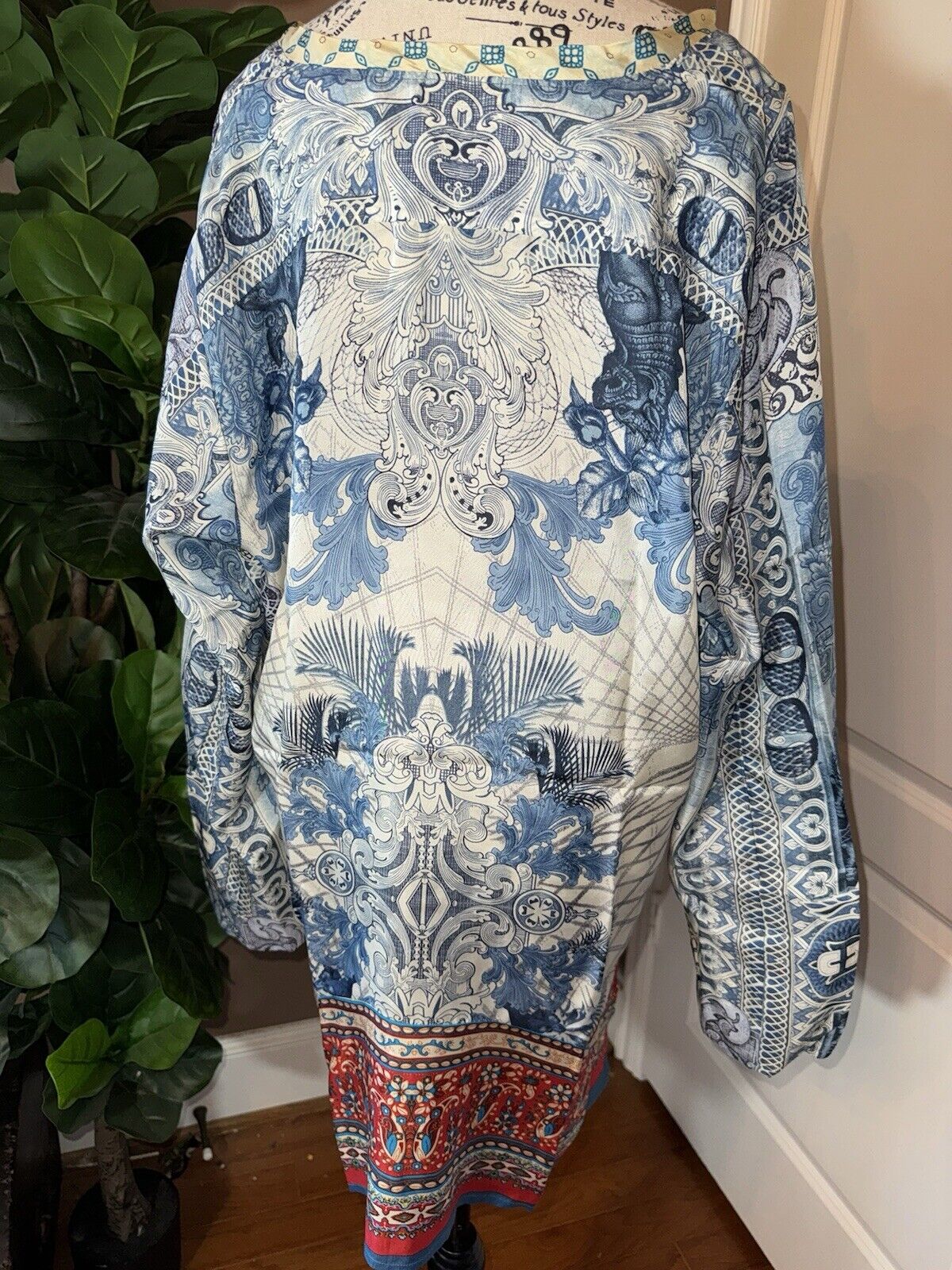 Johnny Was XL 1X 100% Silk Blue & White Tunic Top Blouse Mini Dress Kimono