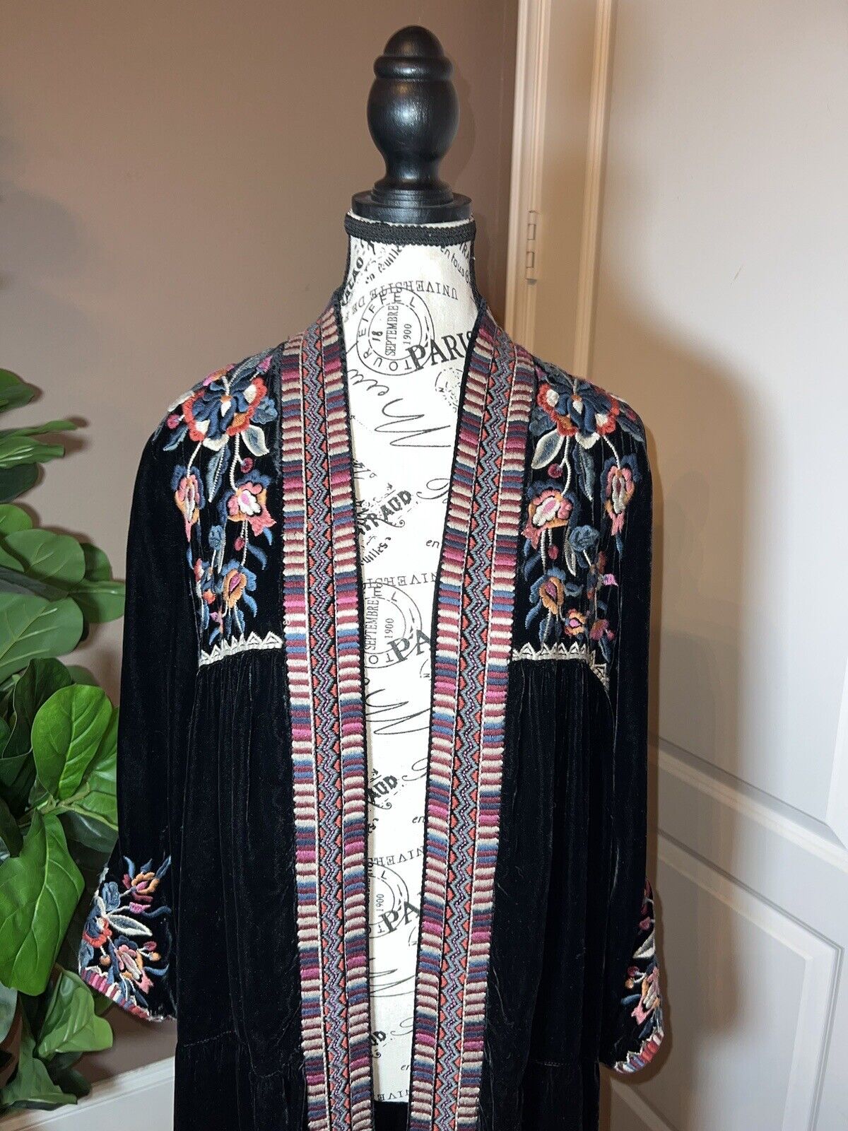 Johnny Was Velvet Kimono Wrap Jacket M Medium Black Embroidery Duster Oversized