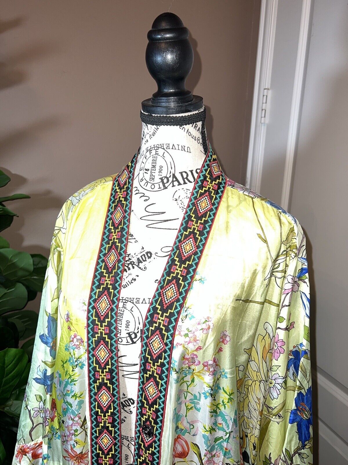 Johnny Was Long 100% Silk KIMONO Duster Wrap XL 1X Embroidery SPRING