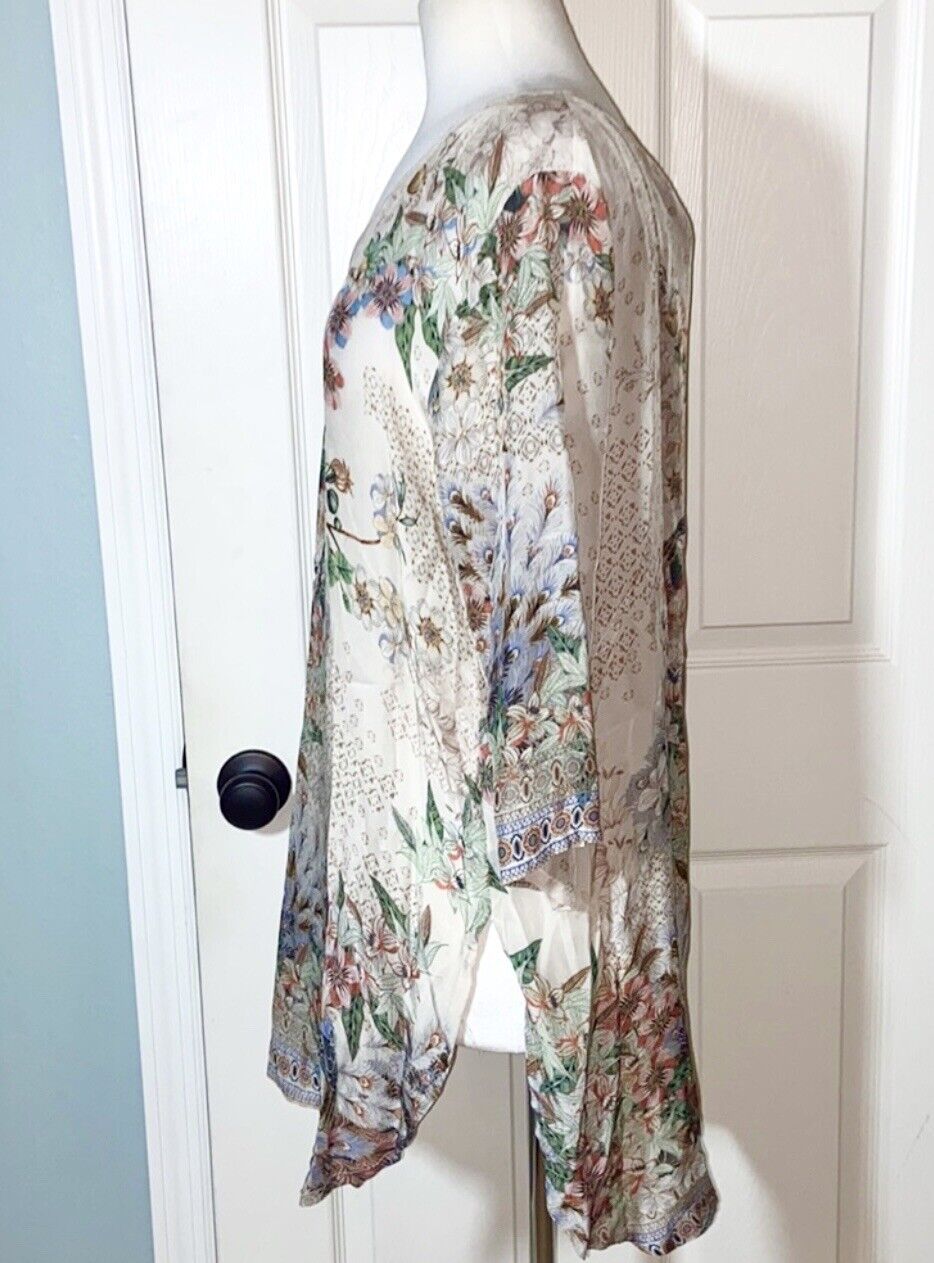 Johnny Was ELEGANT Silky Top w/ Birds/Flowers/Peacocks sz M