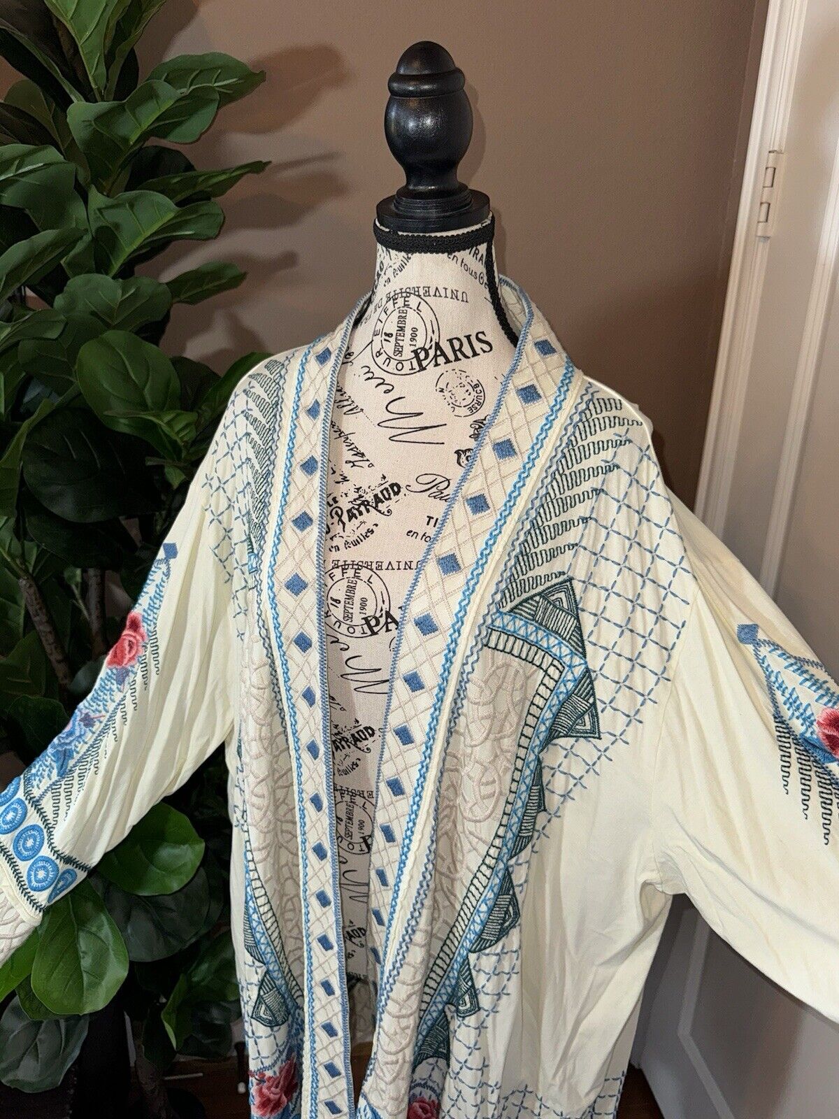 Johnny Was 3X 3XL Cream Kimono Heavily Embroidered Wrap Jacket Cardigan