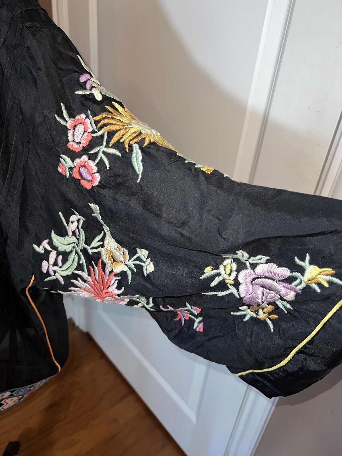 Johnny Was 100% Silk Black Kimono XXL 2X 2XL Floral Embroidered Jacket