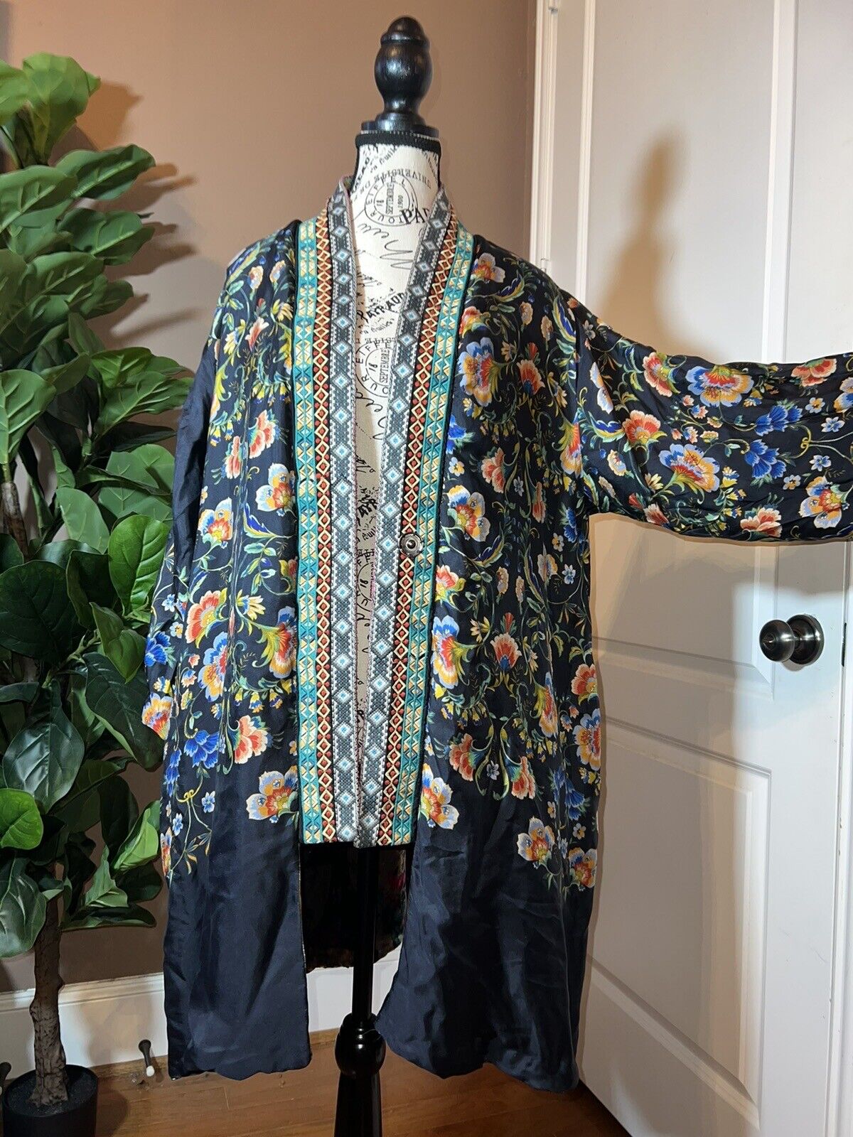 Johnny Was Velvet & Silk Kimono Wrap Sz L Large Jewel Tone Floral REVERSIBLE