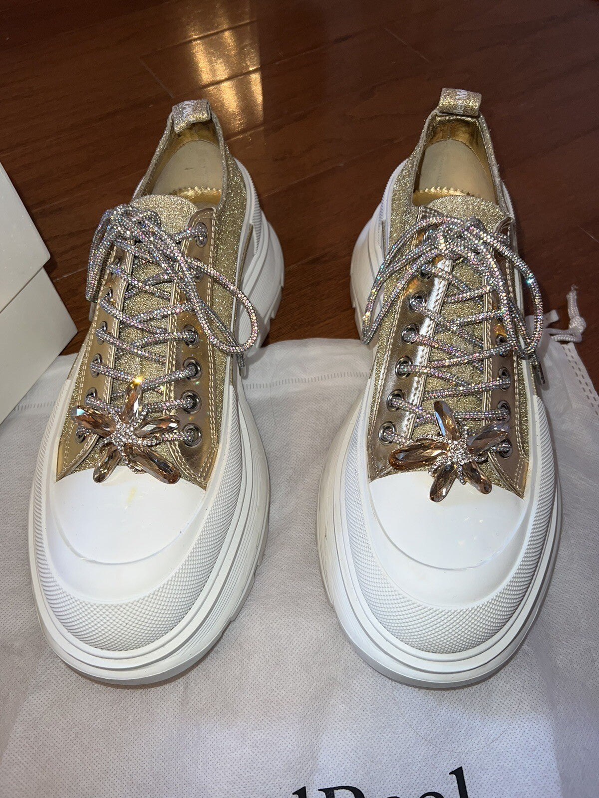 Alexander McQueen Tread Slick Gold Glitter Sneakers Retail $1180 Sz 42 US 10 Alexander McQueen