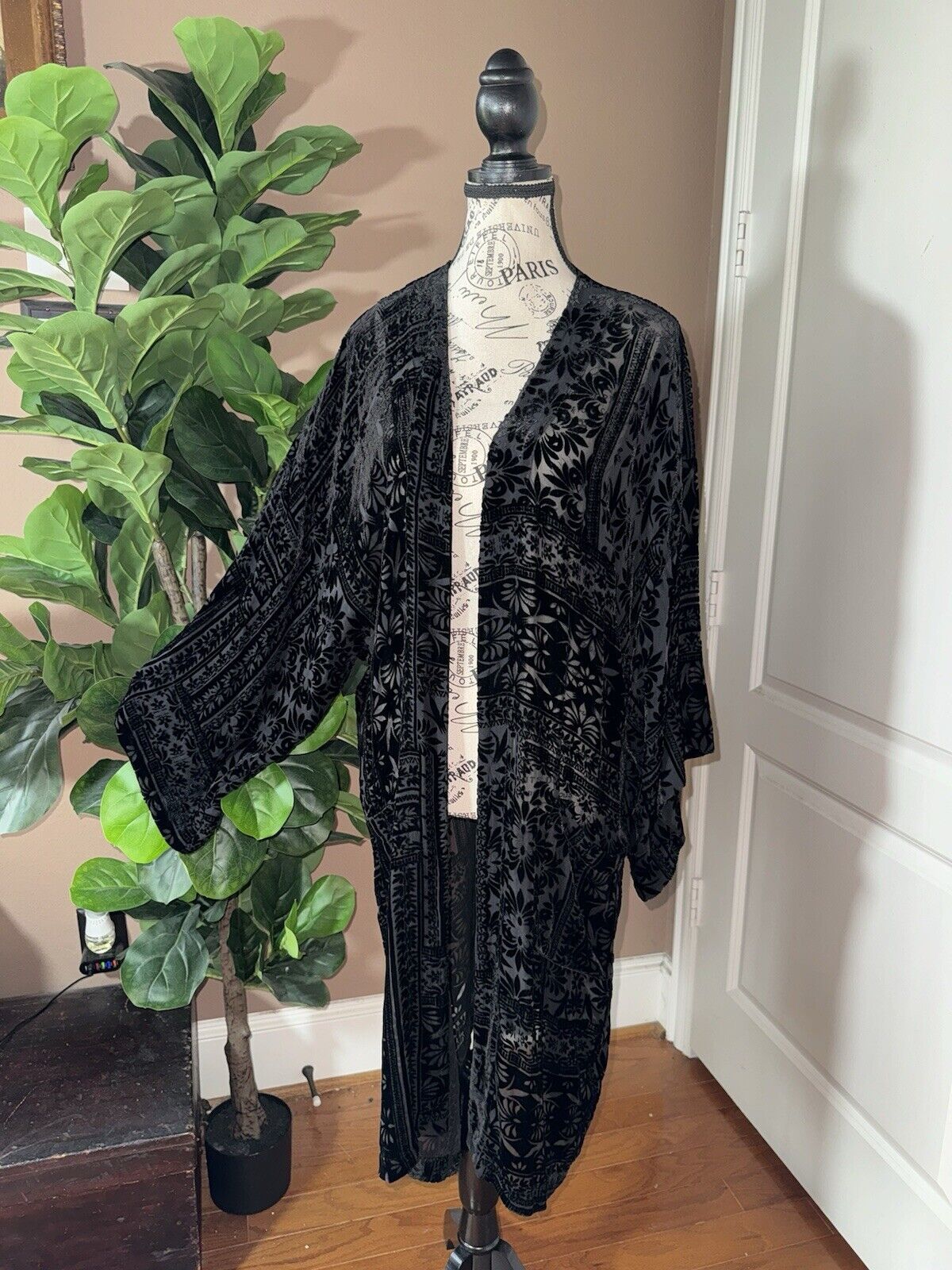 Johnny Was XL Black Burnout Velvet Long Kimono Duster Wrap Jacket