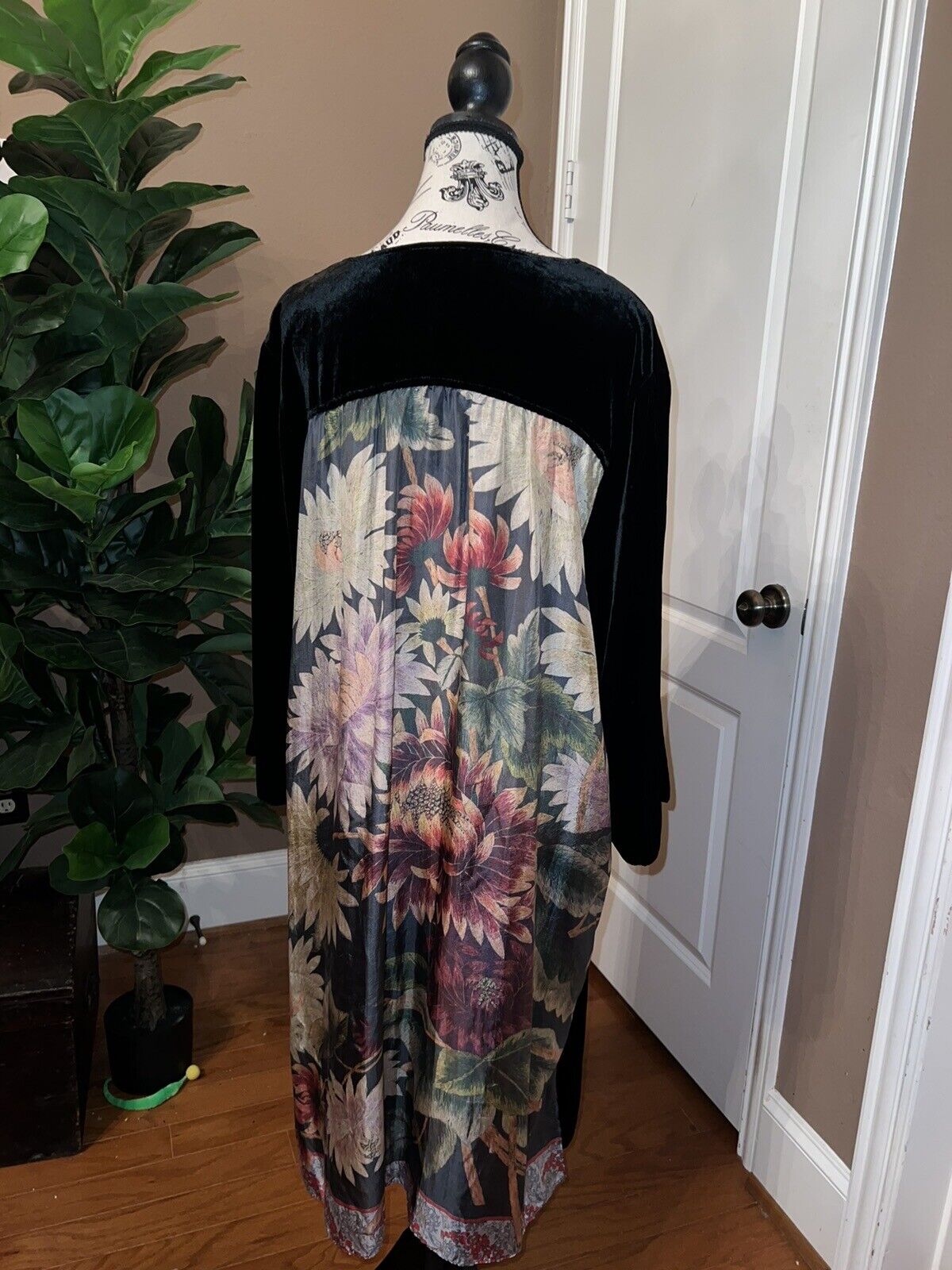 Johnny Was L Large 100% Silk & Velvet Tunic Top Mini Dress Floral Jewel