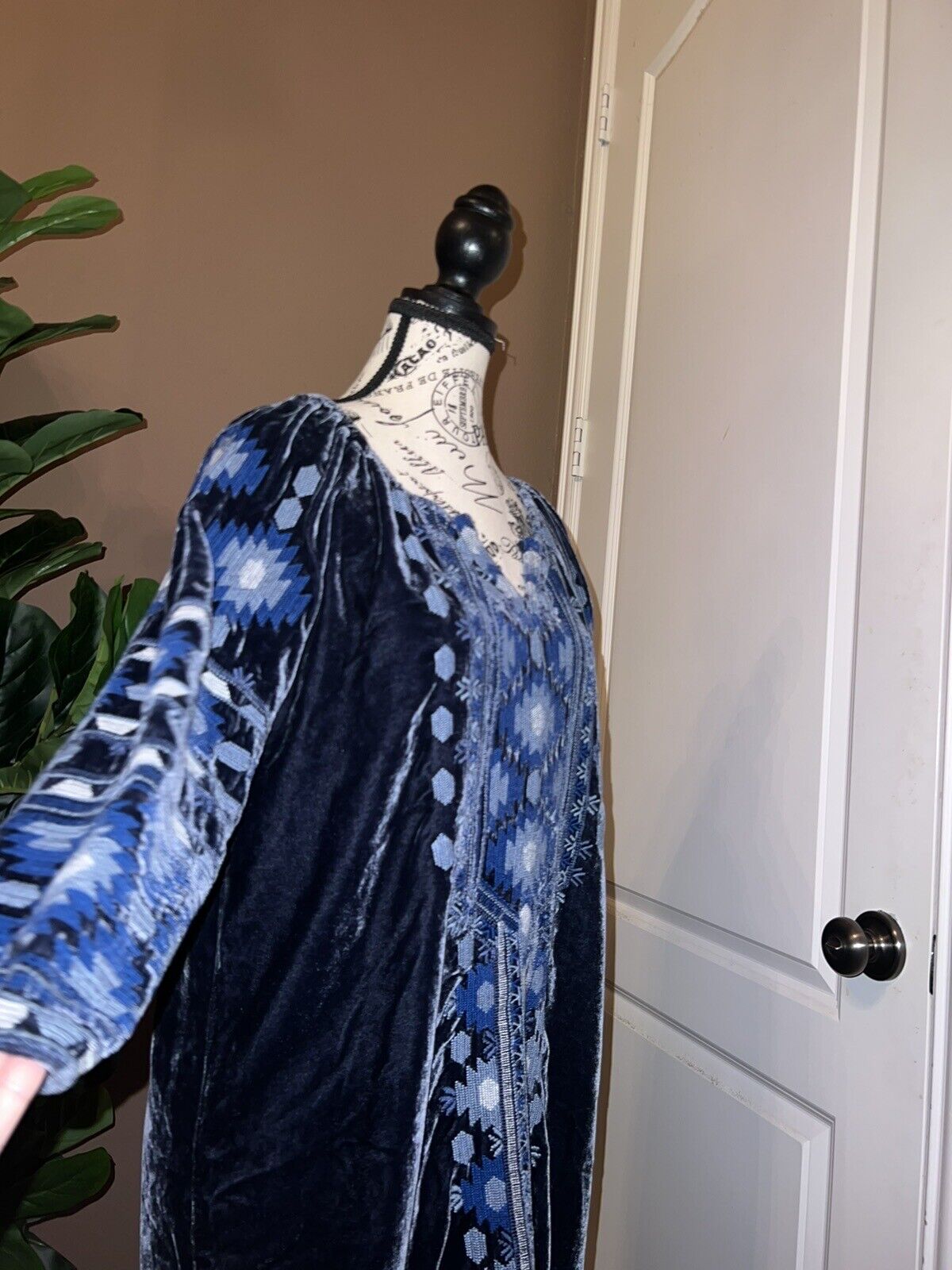 Johnny Was Sz L Large Blue Velvet Heavily Embroidered Mini Dress Tunic ToP