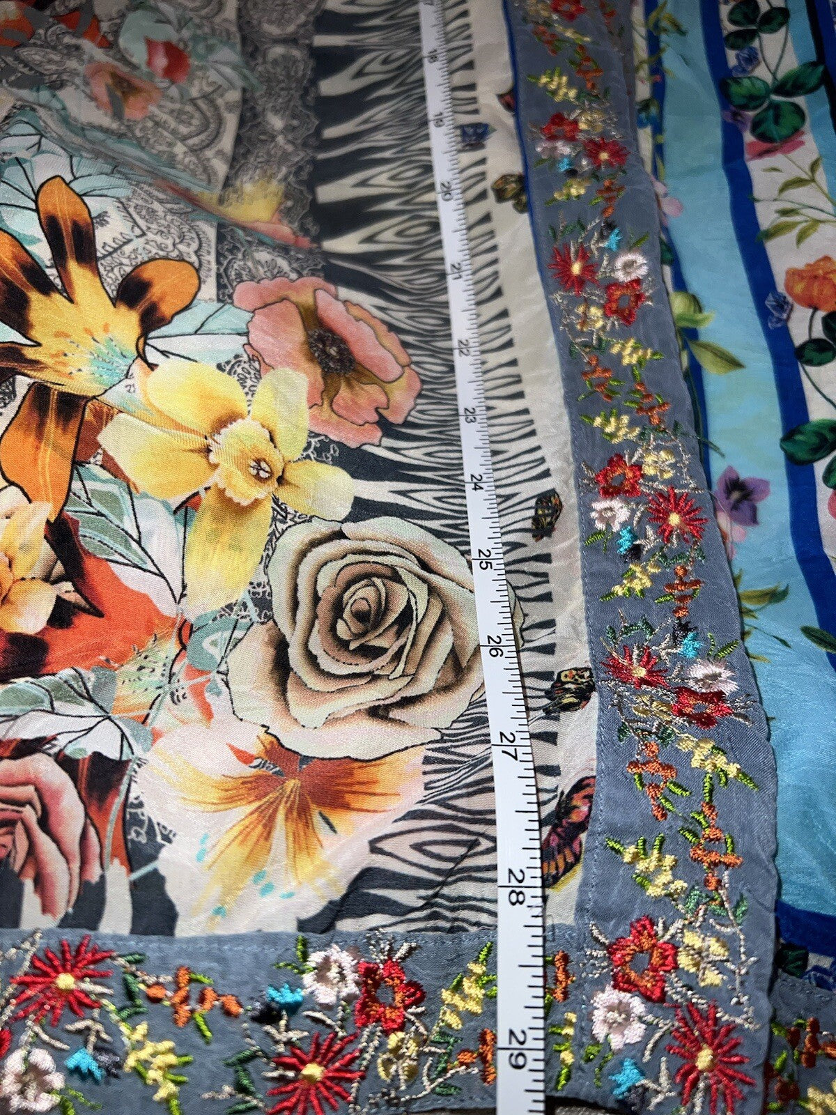 Johnny Was XL Silky Kimono Lightweight Cool Jacket Wrap Embroidered Pockets BOHO Johnny Was