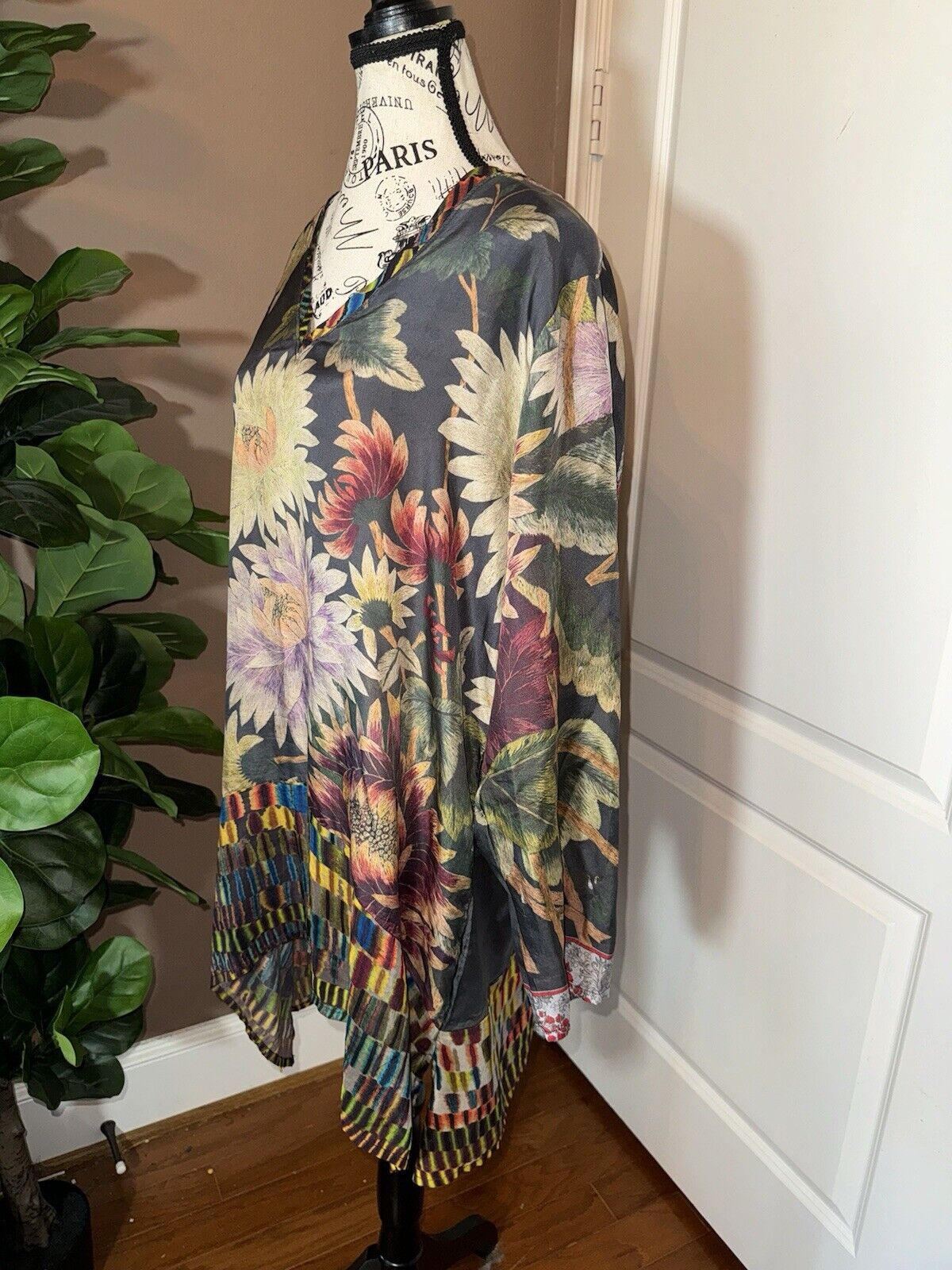 New Johnny Was Sz L Large 100% Silk Blouse Top Tunic Jewel Tones Dahlias