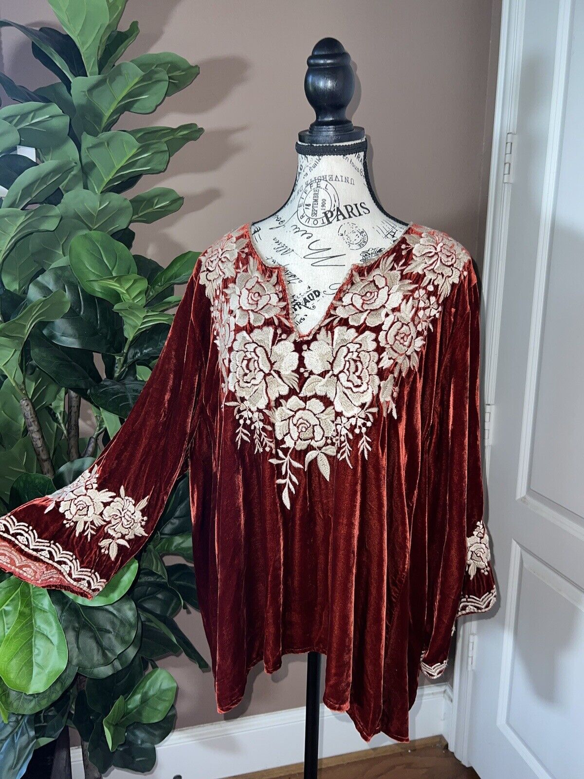 Johnny Was Maroon Wine Velvet Tunic Top Embroidered Sz 2X 2XL XXL Tag Removed