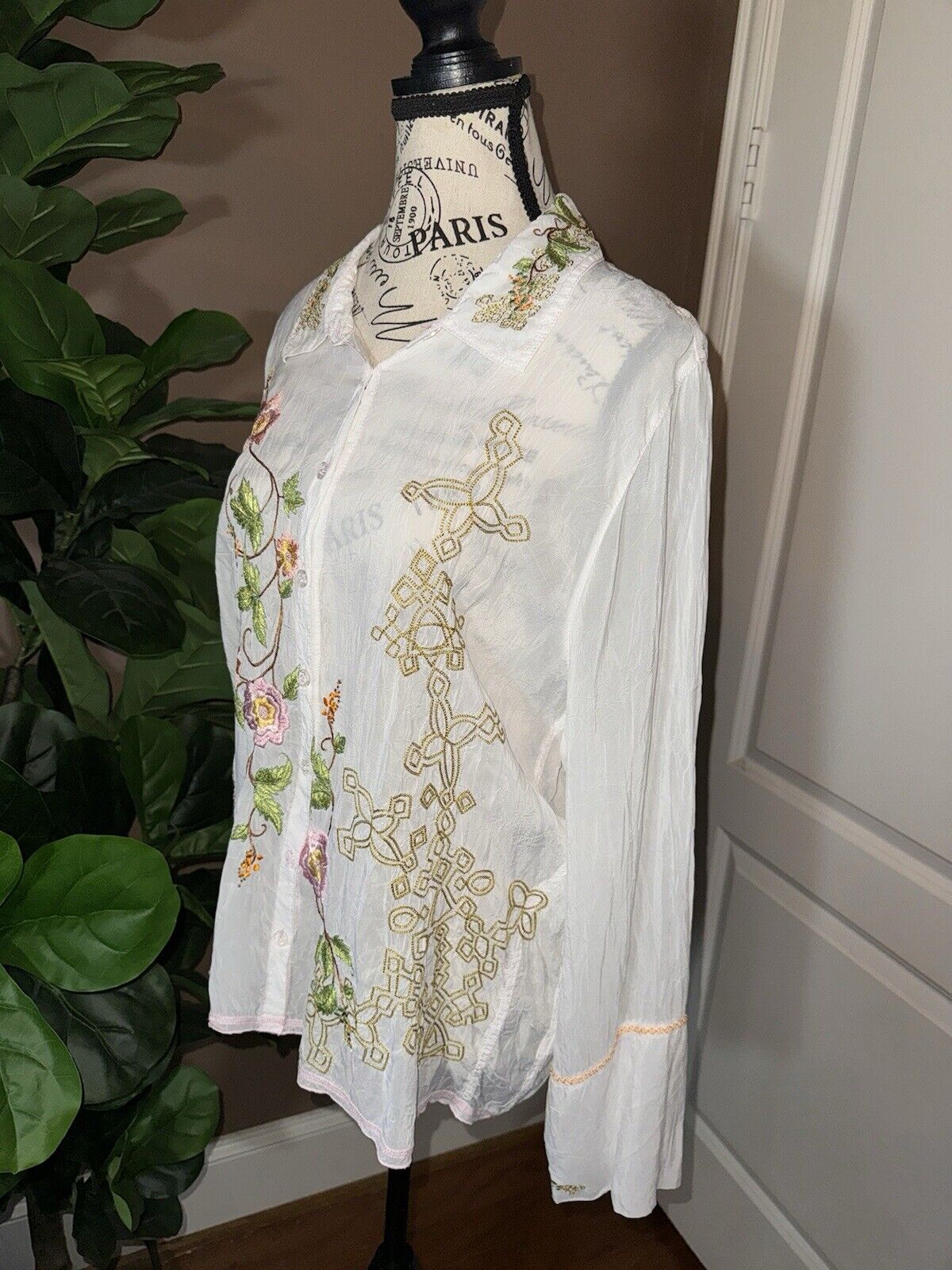 Johnny Was XL White Button Up Blouse Top Pink Floral & Bird Embroidered