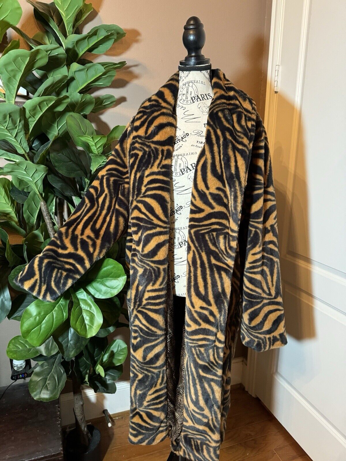 Johnny Was XL 1X Faux Fur & Silk Tiger Stripe Long Length Coat Jacket Wrap