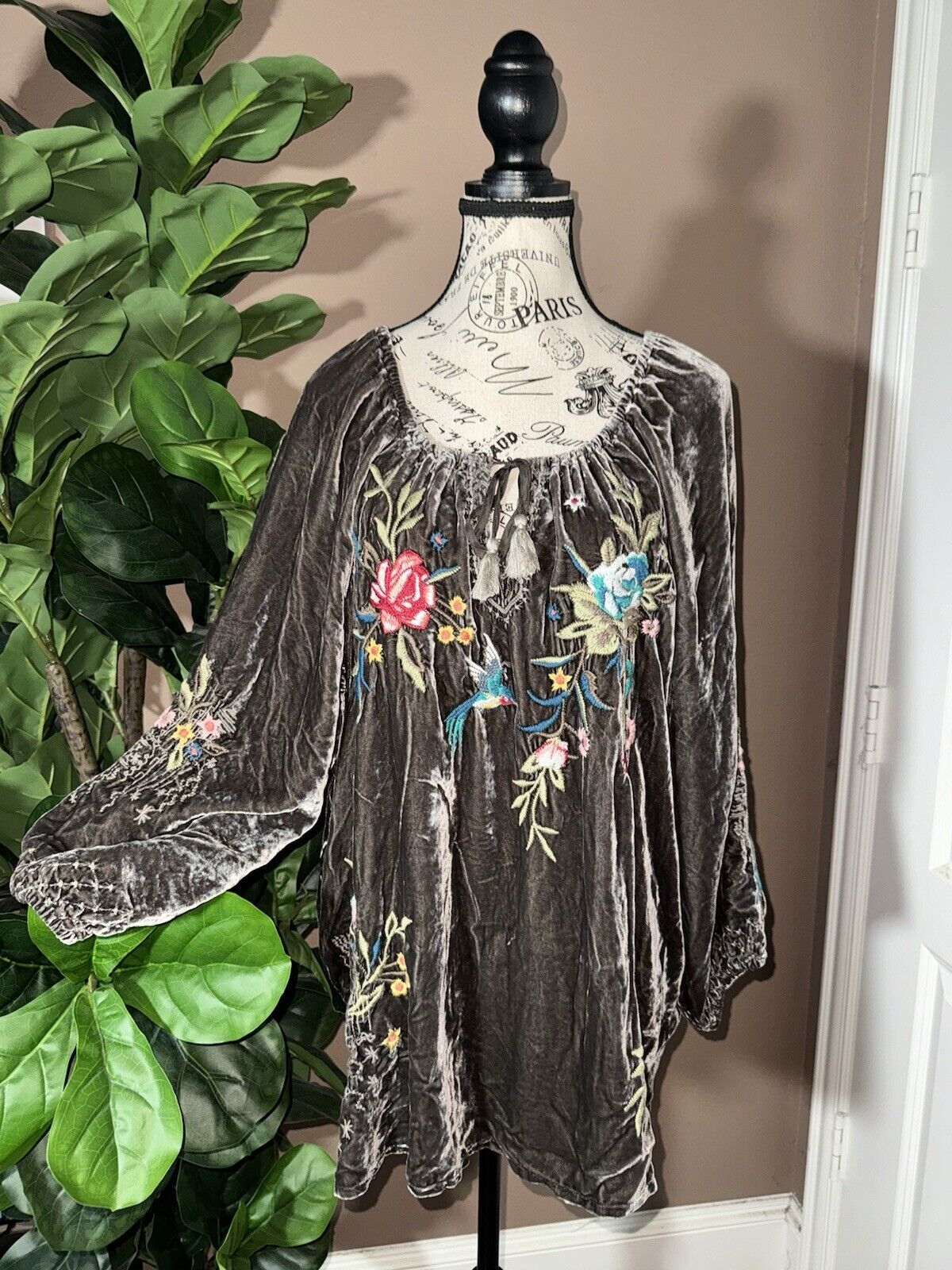 Johnny Was Sz XL Grey Velvet Heavily Embroidered Peasant Top Tunic Blouse