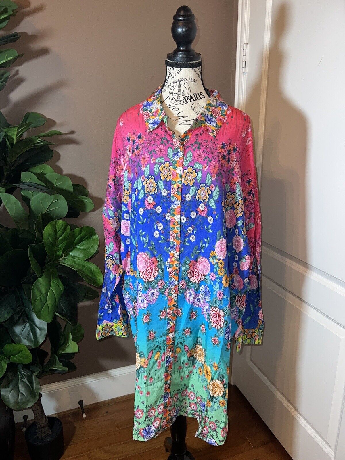 Johnny Was Silky Tunic Top Long Button Down Shirt   sz XL