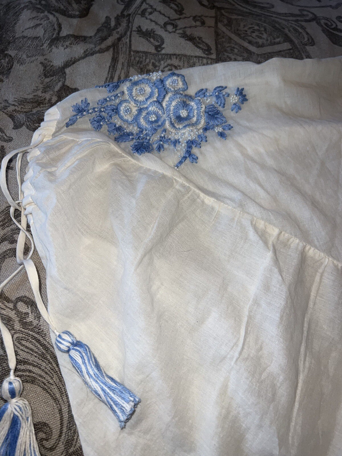 Johnny Was L Large White & Blue Cotton Poncho Peasant Top Tassels Beading Cool Johnny Was