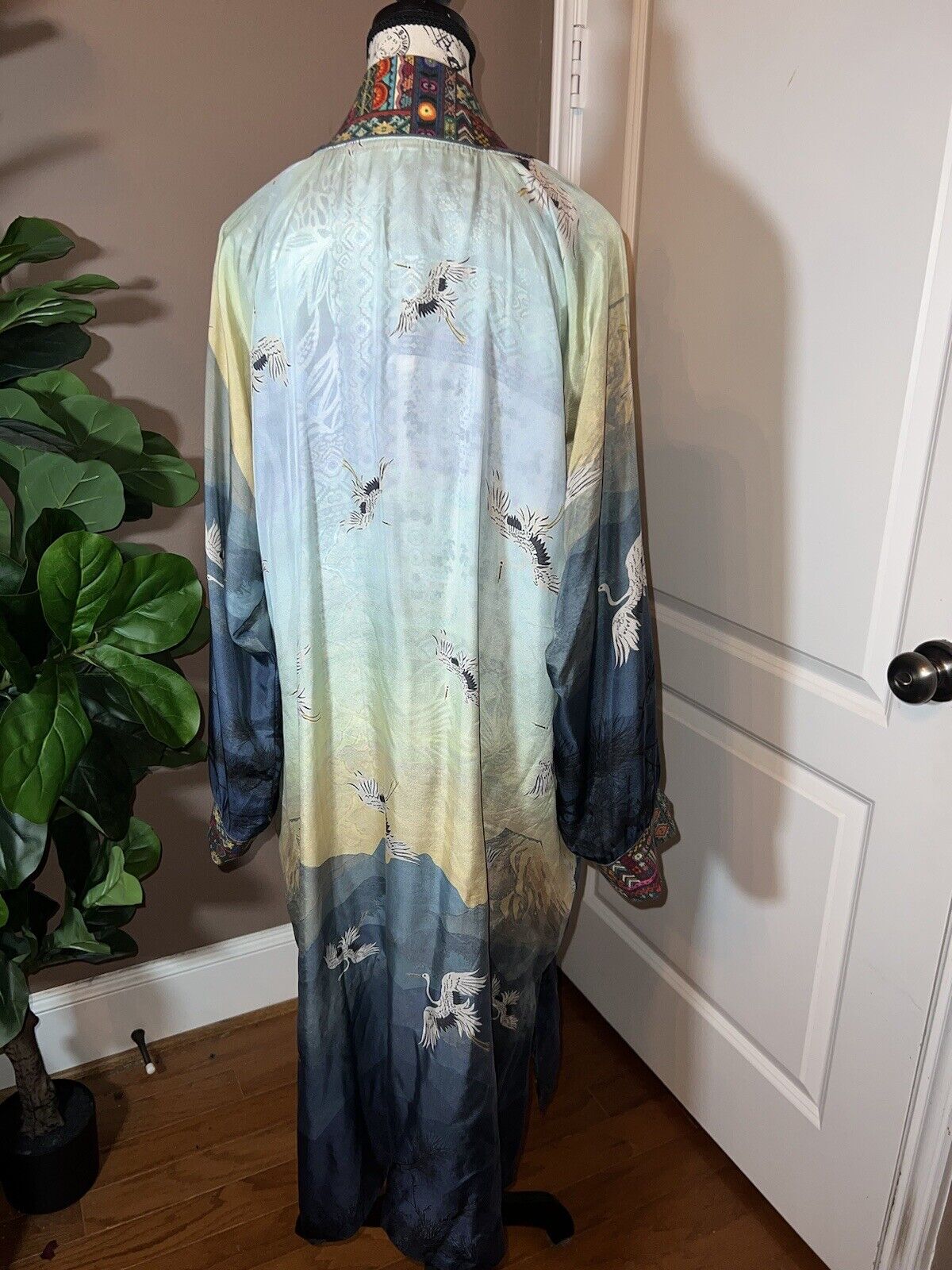 Johnny Was L Large 100% Silk Long Kimono Wrap REVERSIBLE Duster Coat  CRANES