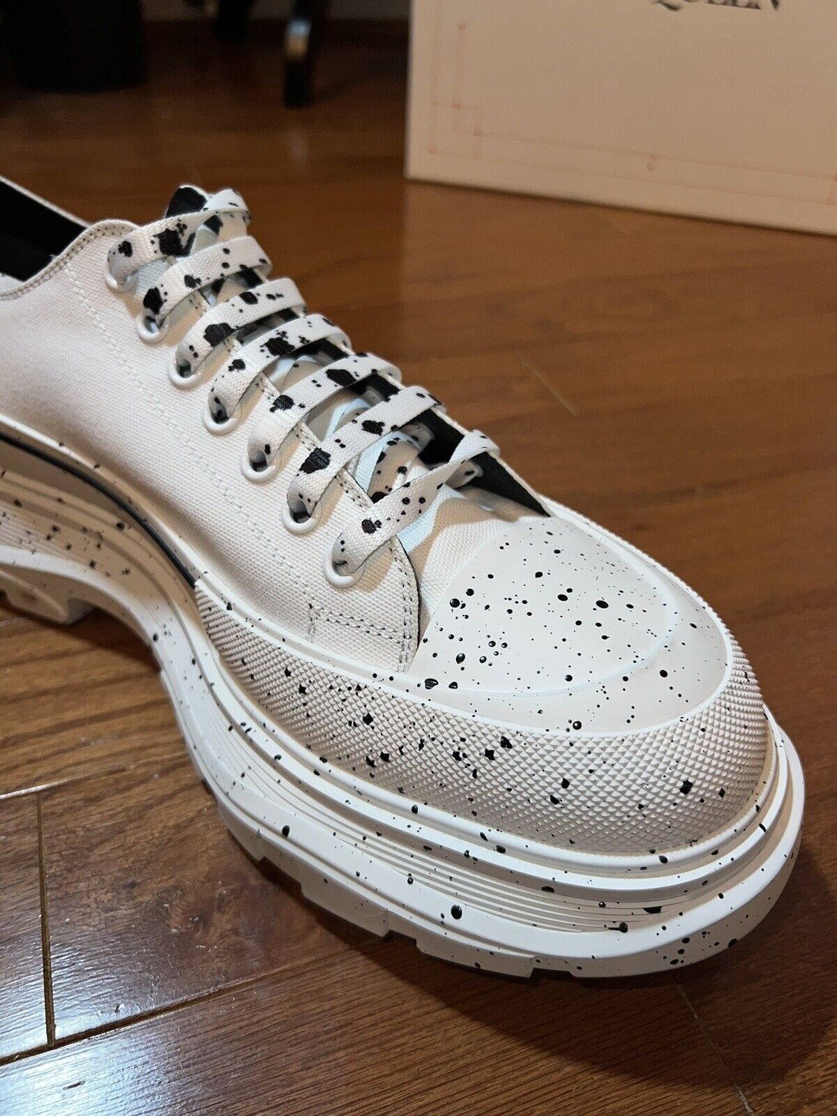 Alexander McQueen Tread Slick Speckled Sneakers  Retail $720 sz 49 US 16 5