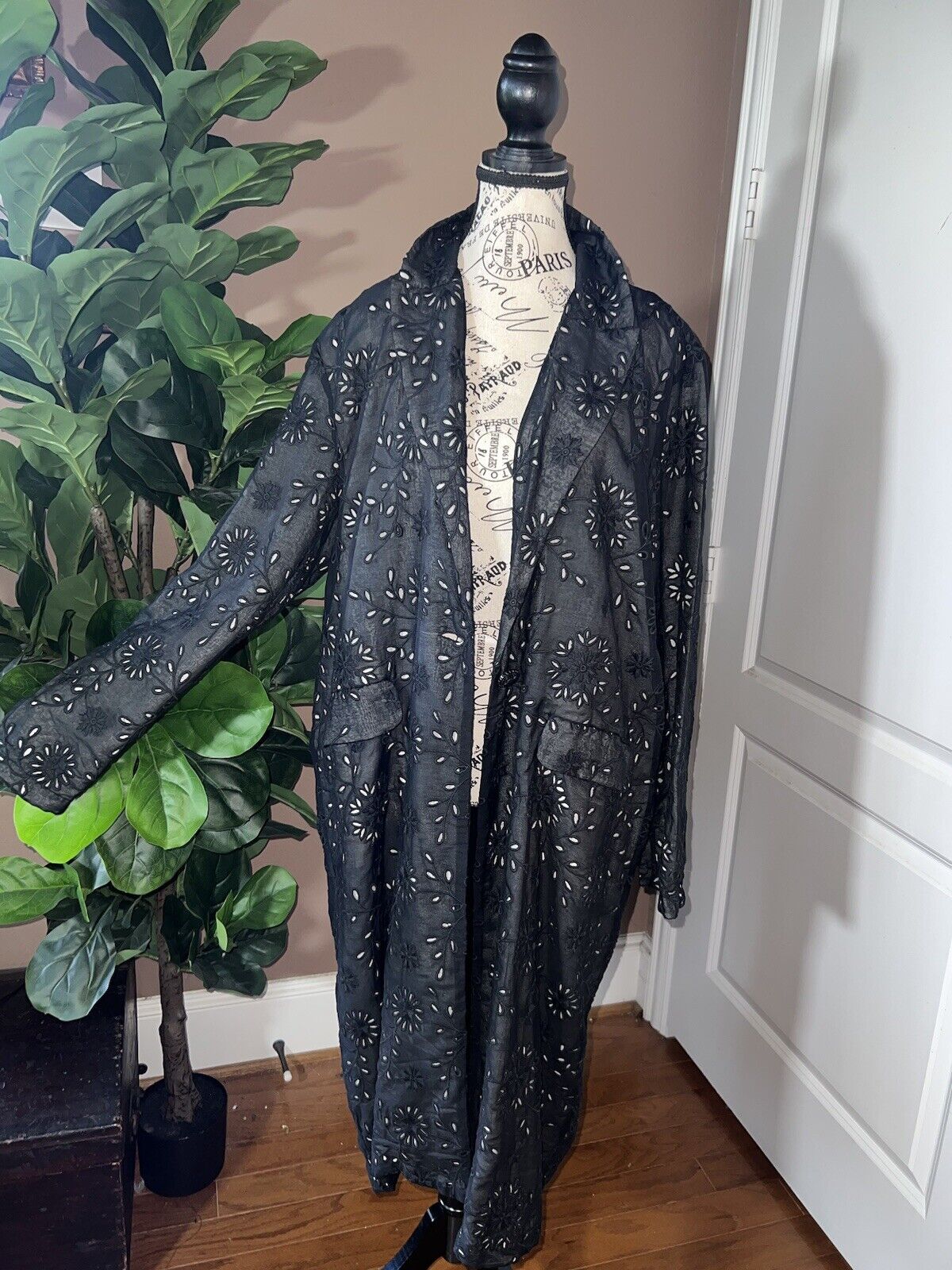 Johnny Was XL 1X Black Eyelet Lace Long Silk Kimono Duster Wrap Coat