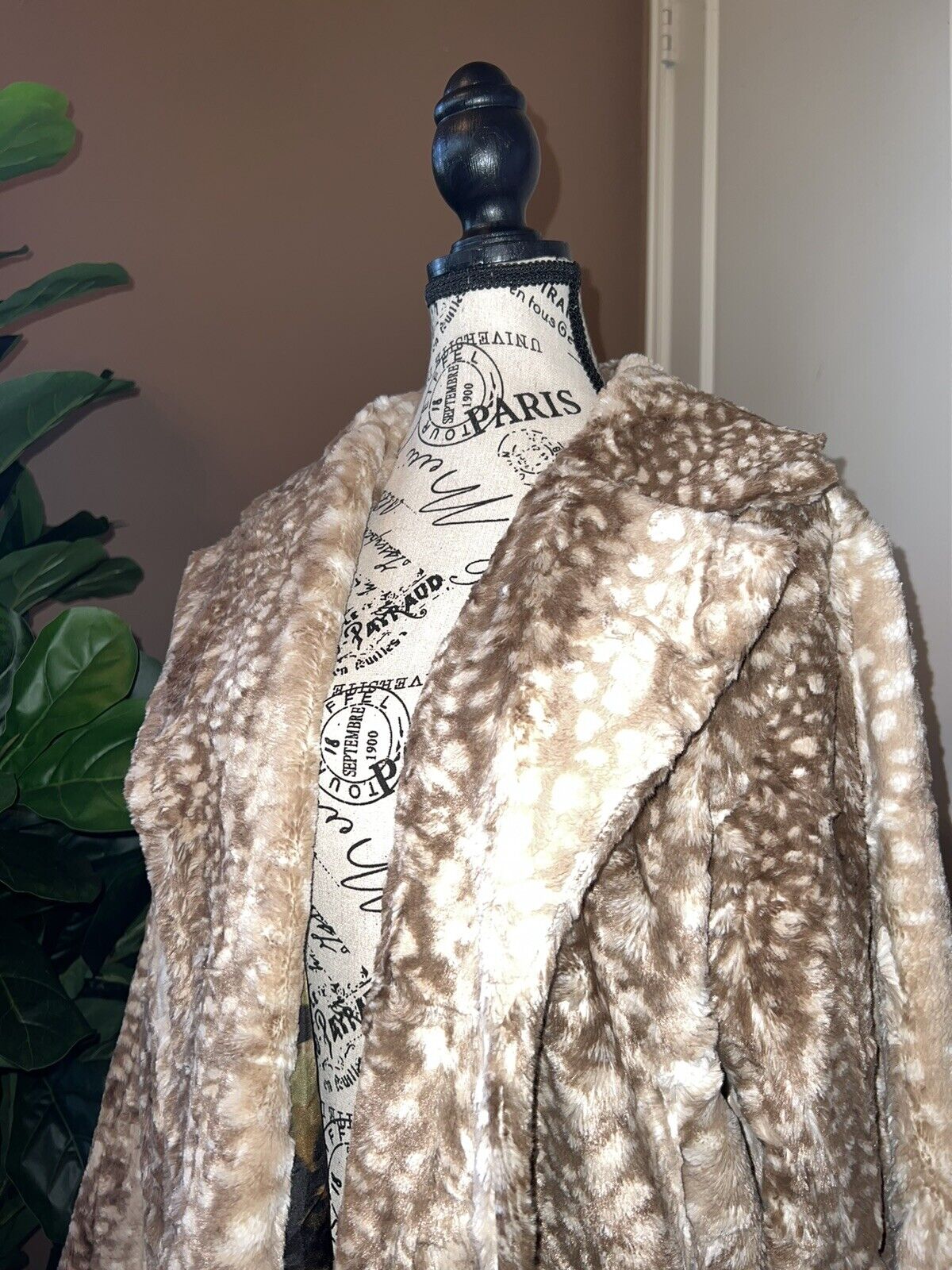 Johnny Was Falyne Faux Fur Coat Jacket Wrap Sz L Large  100% Silk Lining