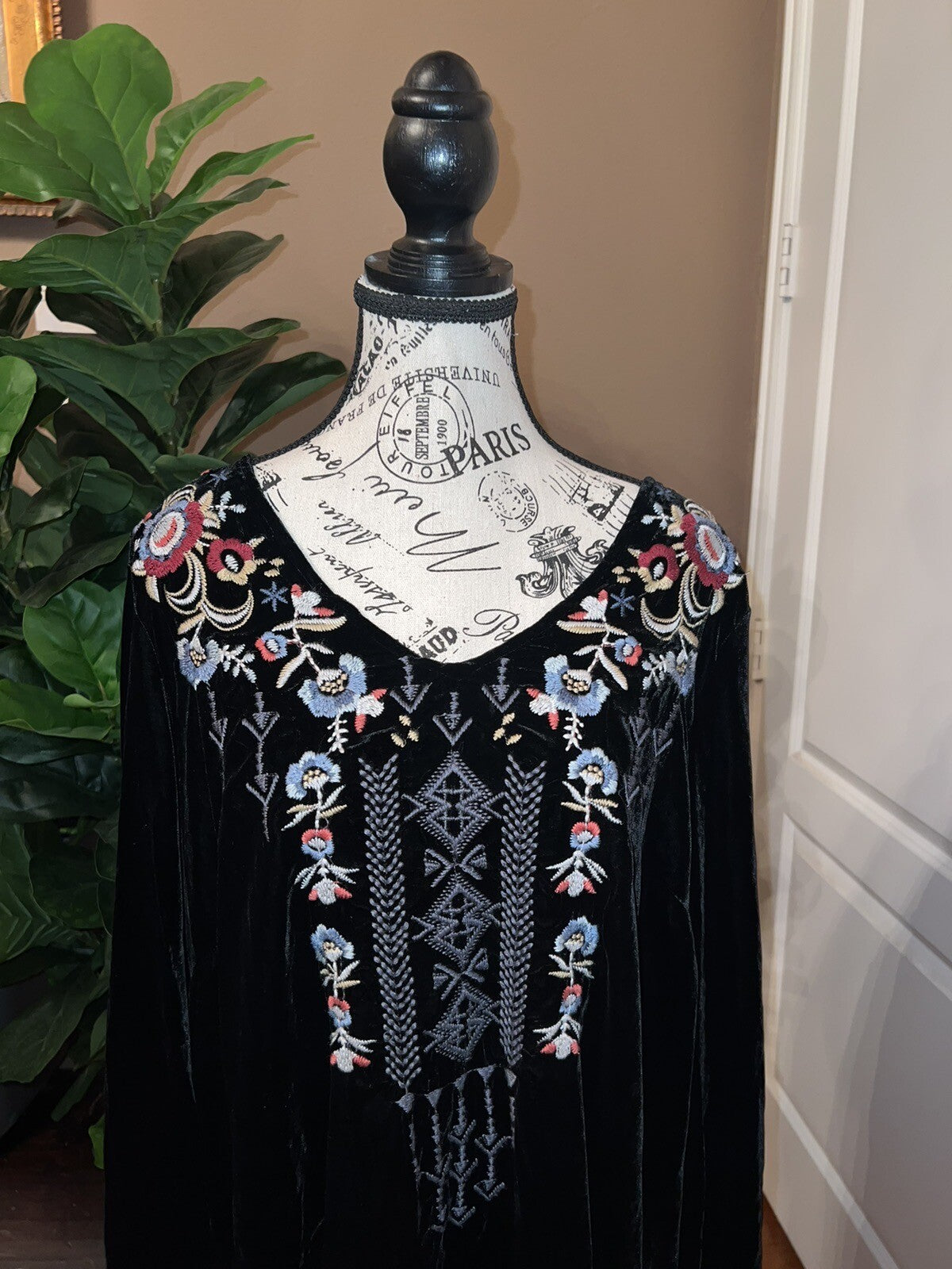 Johnny Was XXL Black Velvet Tunic Top Mini Dress Embroidered Blouse Shirt BOHO Johnny Was