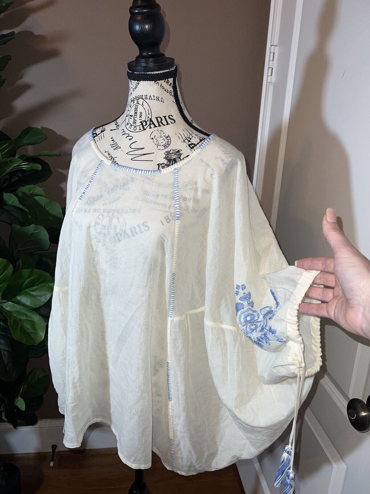 EUC Johnny Was Sz L Large White & Blue Cotton Poncho Peasant Top Tassels Beading