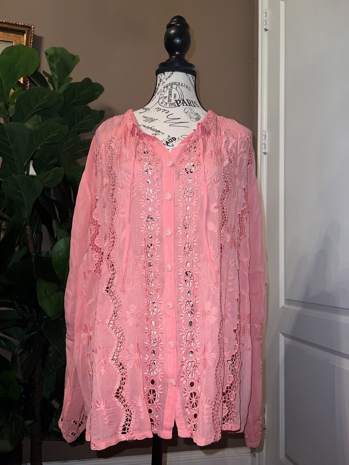 Johnny Was XL Coral Pink Long Sleeve Button Up Tunic Top Eyelet Embroidery