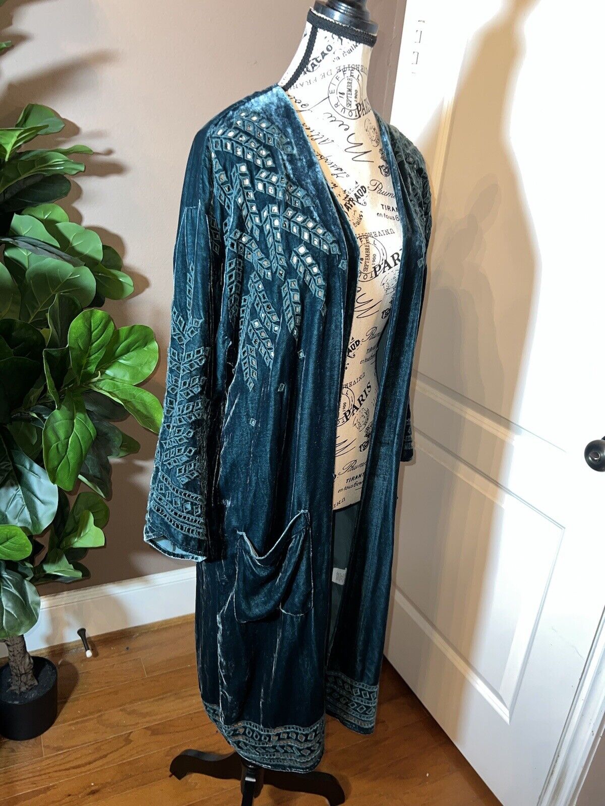 Johnny Was Jade M Medium Velvet Long Kimono Duster Wrap Green Embroidery