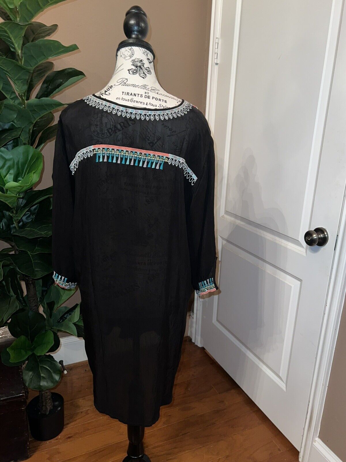 Johnny Was Silky Tunic Top Embroidered Black Sz XL  Kimono Look Blouse