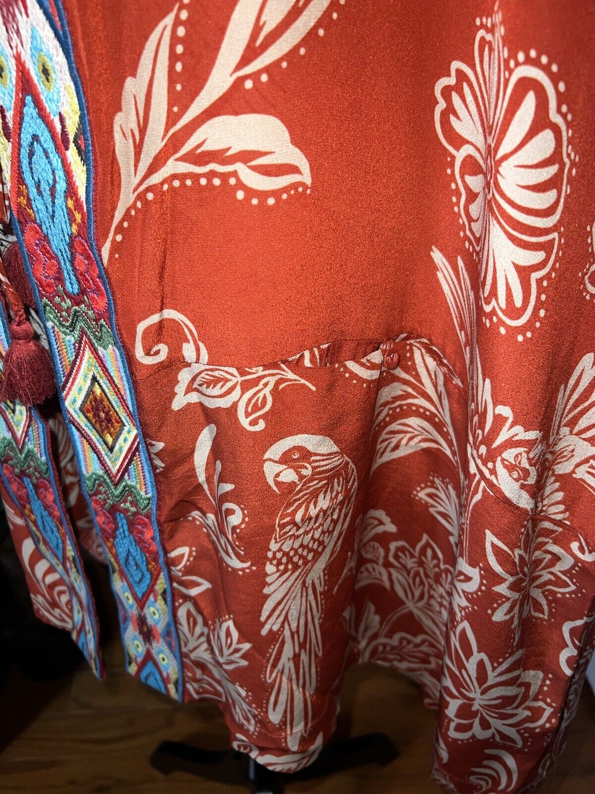 New Johnny Was 100% Silk Kimono XL 1X Embroidered Cinnamon Red W Pockets